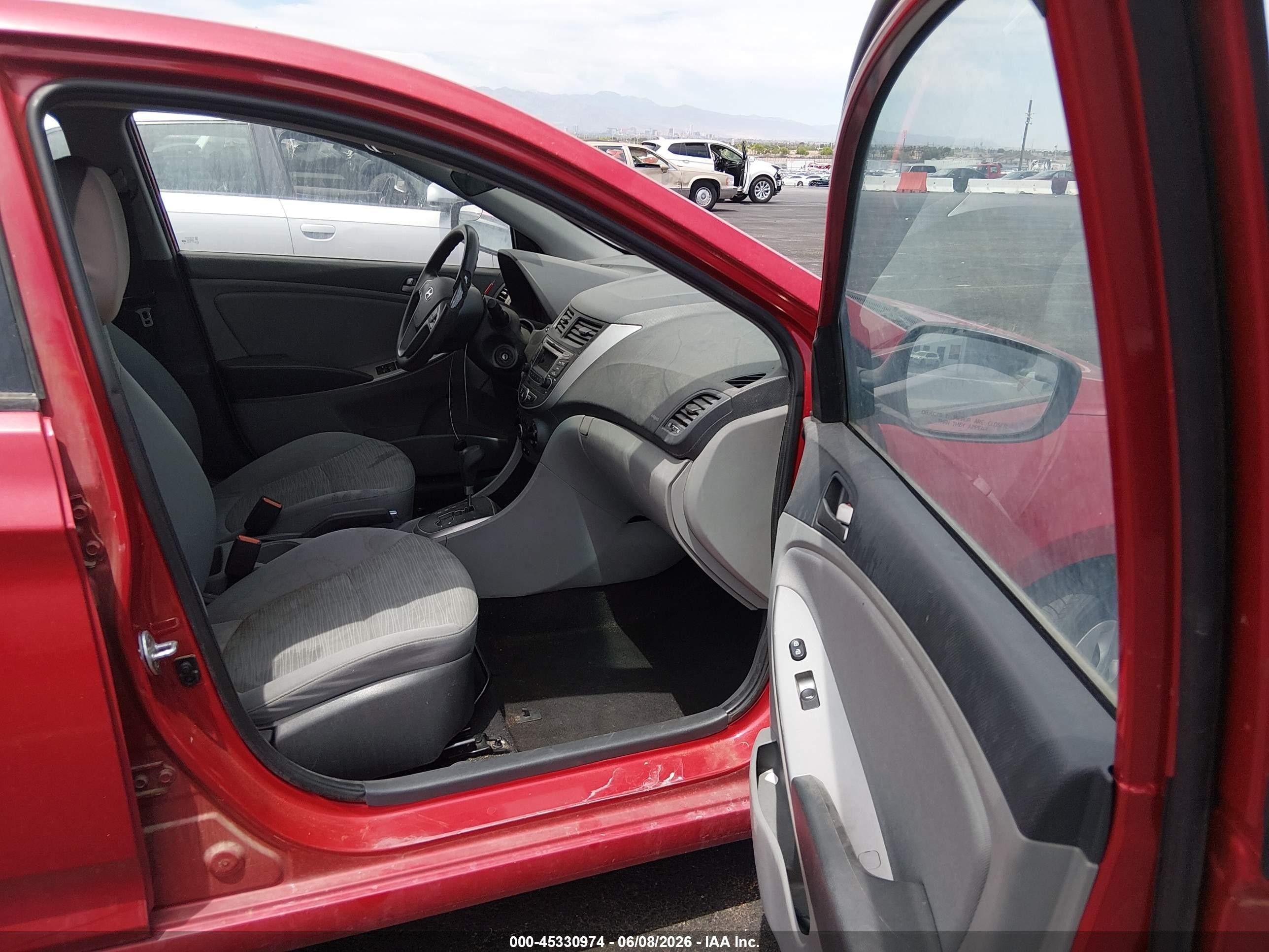 2016 Hyundai Accent Se Red vin: KMHCT5AE8GU243436