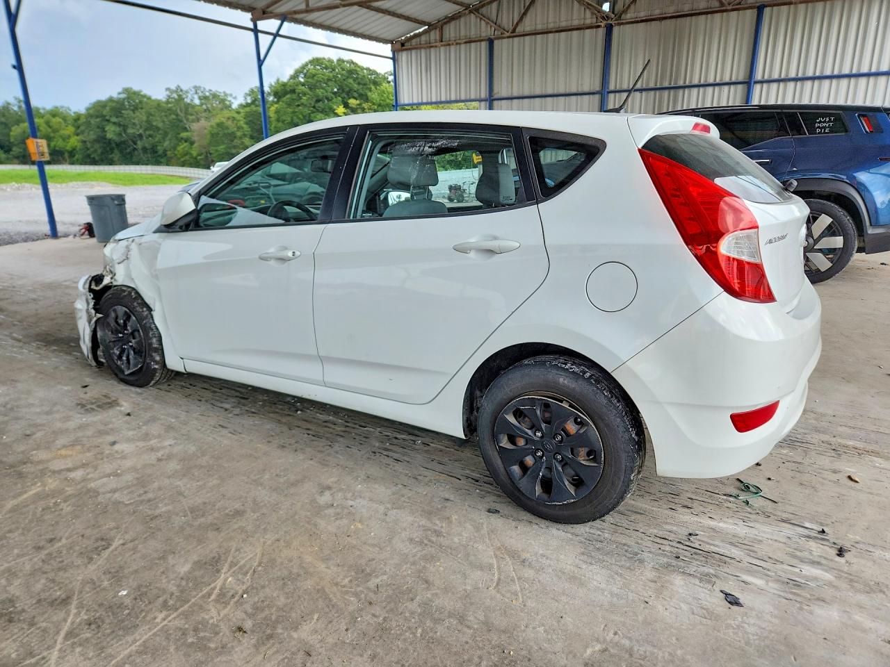 2016 Hyundai Accent Se Белый vin: KMHCT5AE8GU243940