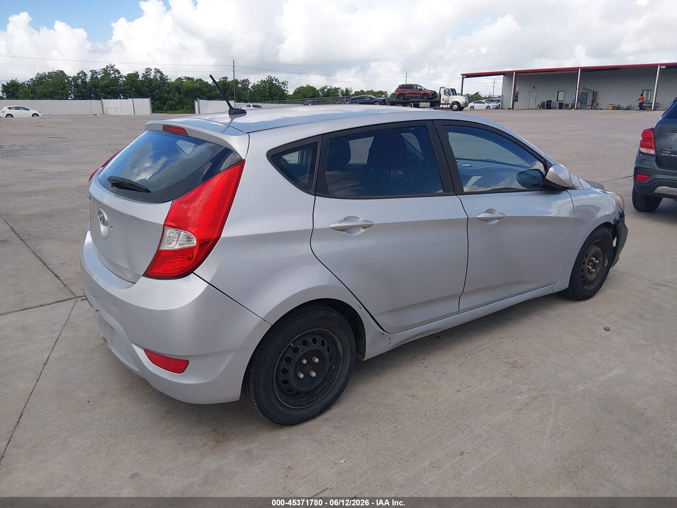 2016 Hyundai Accent Se Серебряный vin: KMHCT5AE8GU259863