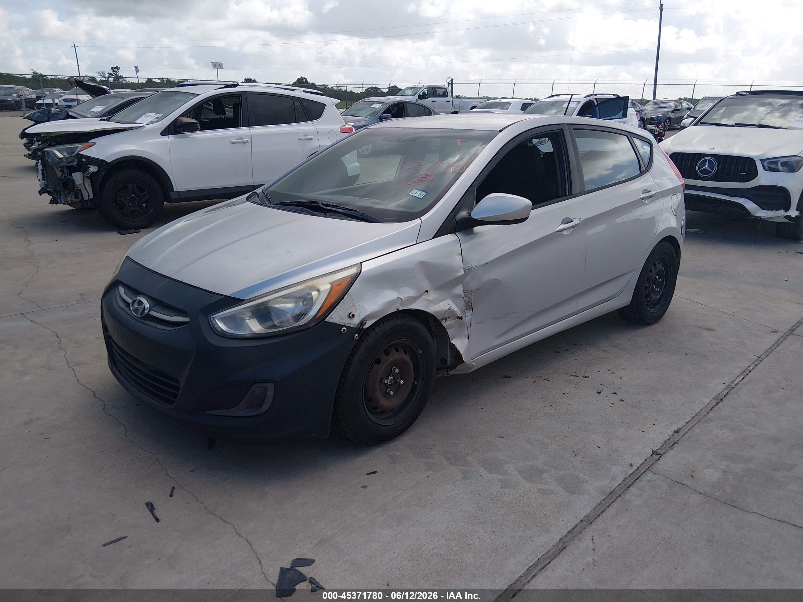 2016 Hyundai Accent Se Серебряный vin: KMHCT5AE8GU259863