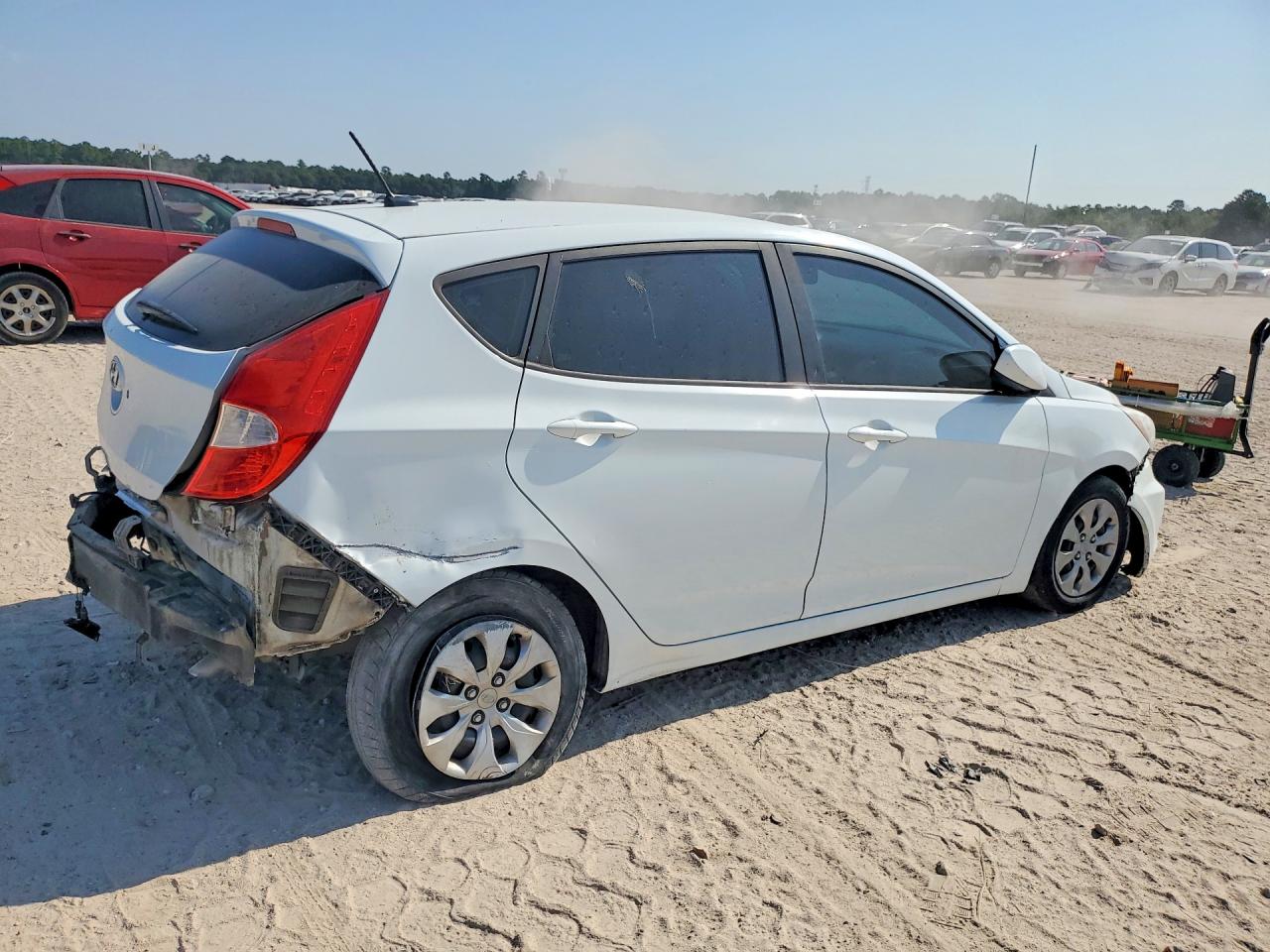 2016 Hyundai Accent Se Белый vin: KMHCT5AE8GU272418