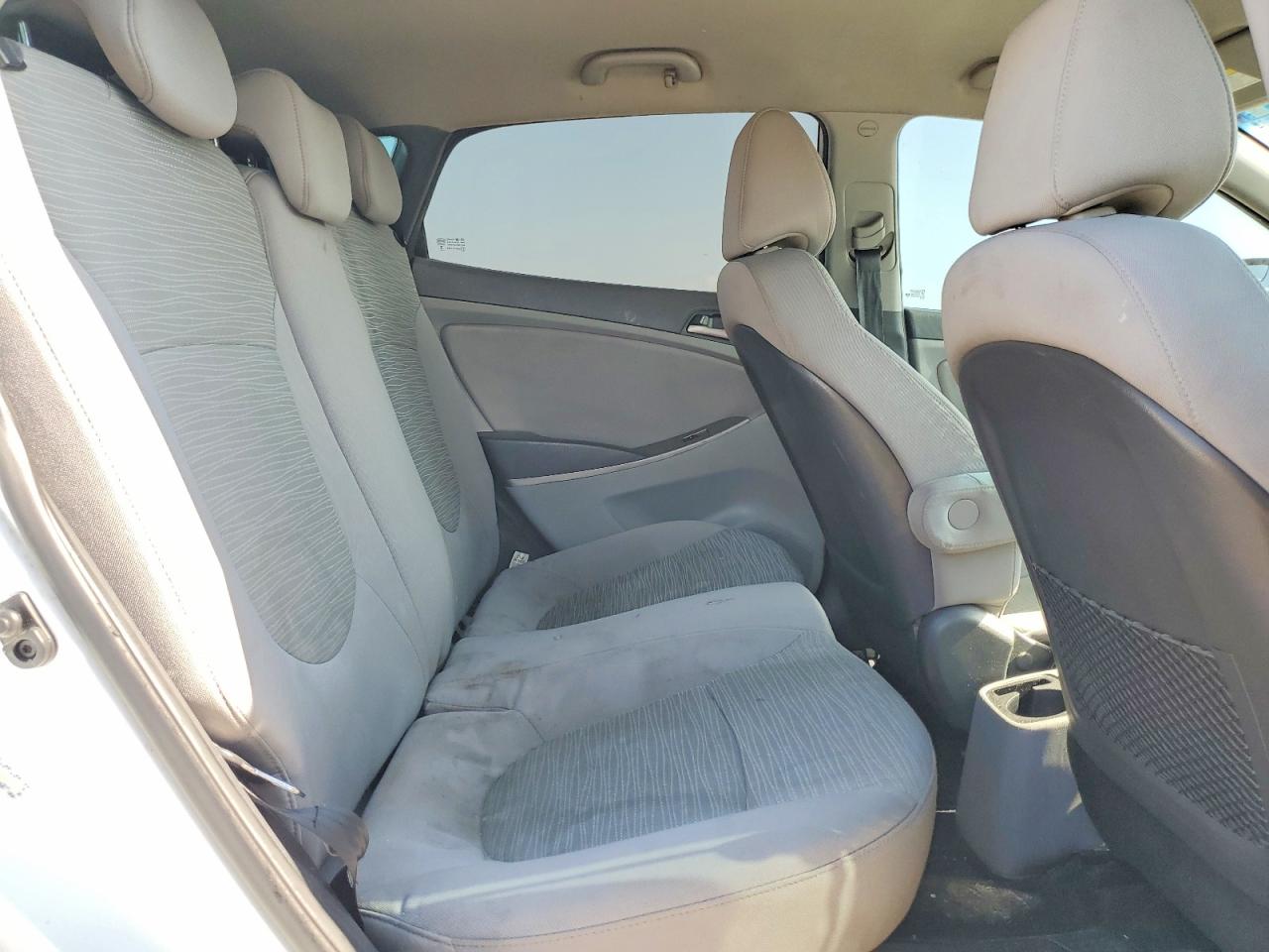 2016 Hyundai Accent Se Белый vin: KMHCT5AE8GU272418