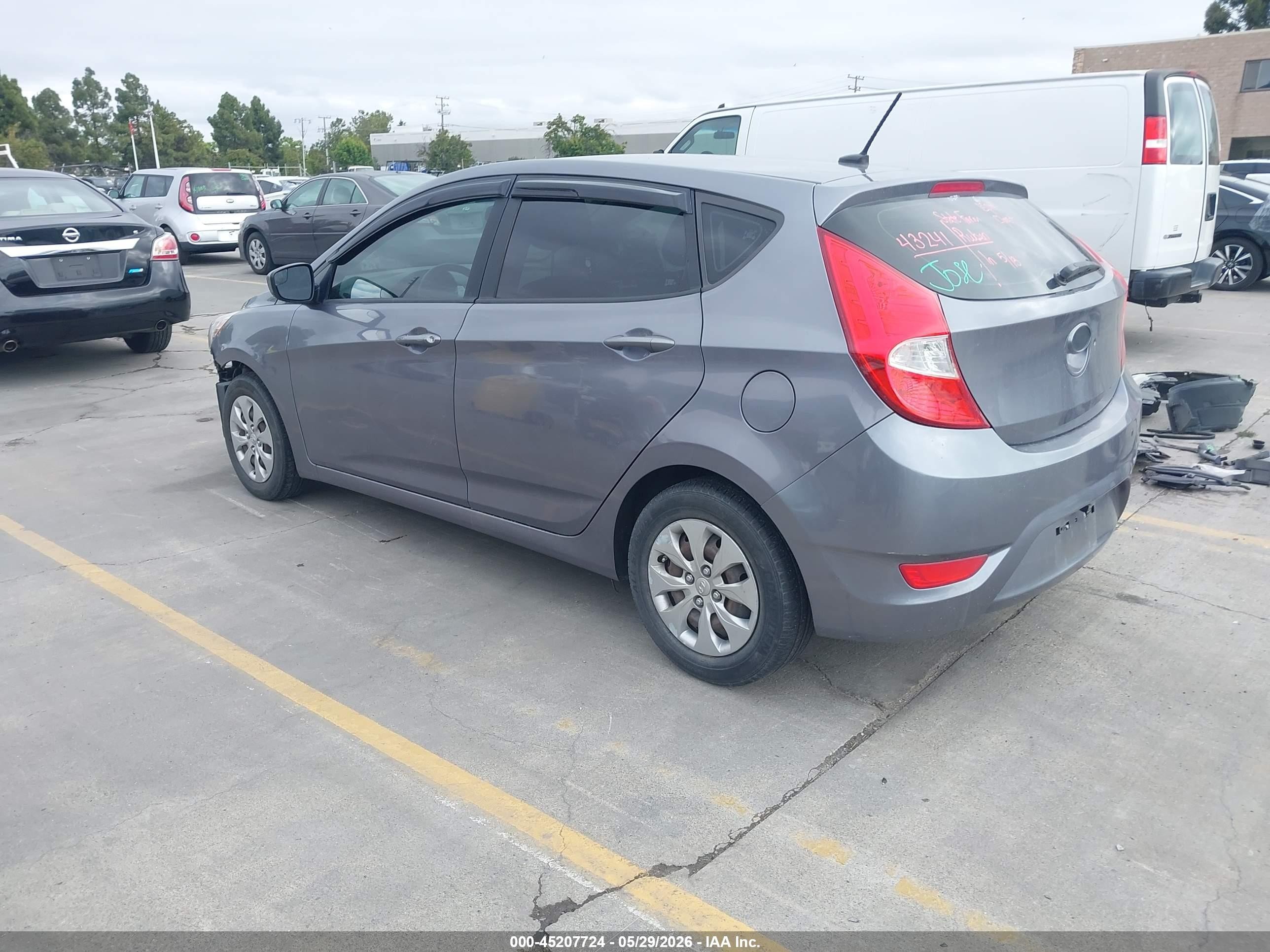 2016 Hyundai Accent Se Gray vin: KMHCT5AE8GU283807
