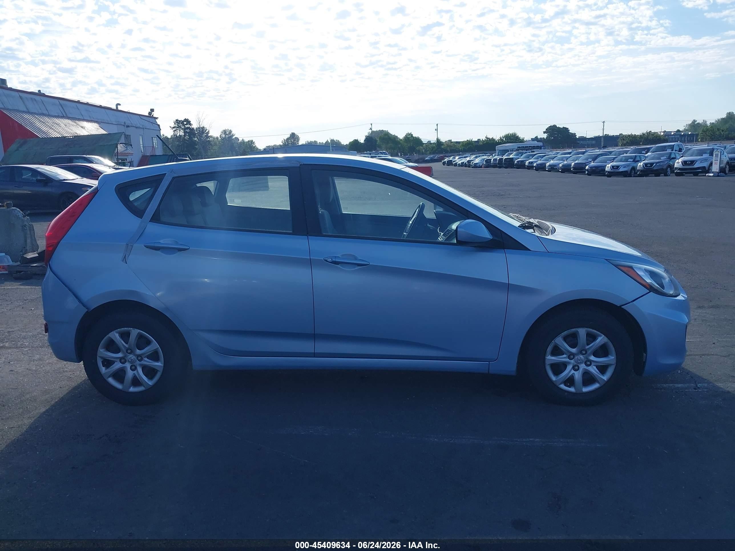 2012 Hyundai Accent Gs Light Blue vin: KMHCT5AE9CU011647