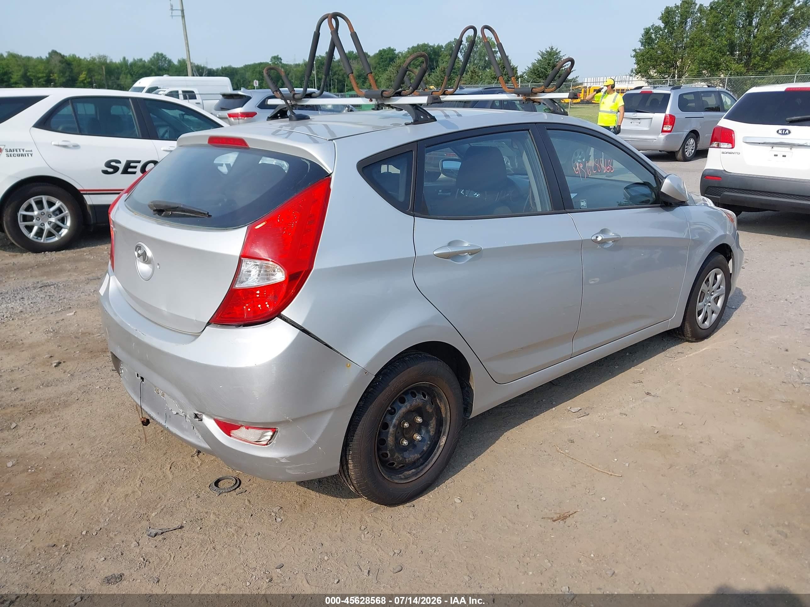 2012 Hyundai Accent Gs Silver vin: KMHCT5AE9CU043627