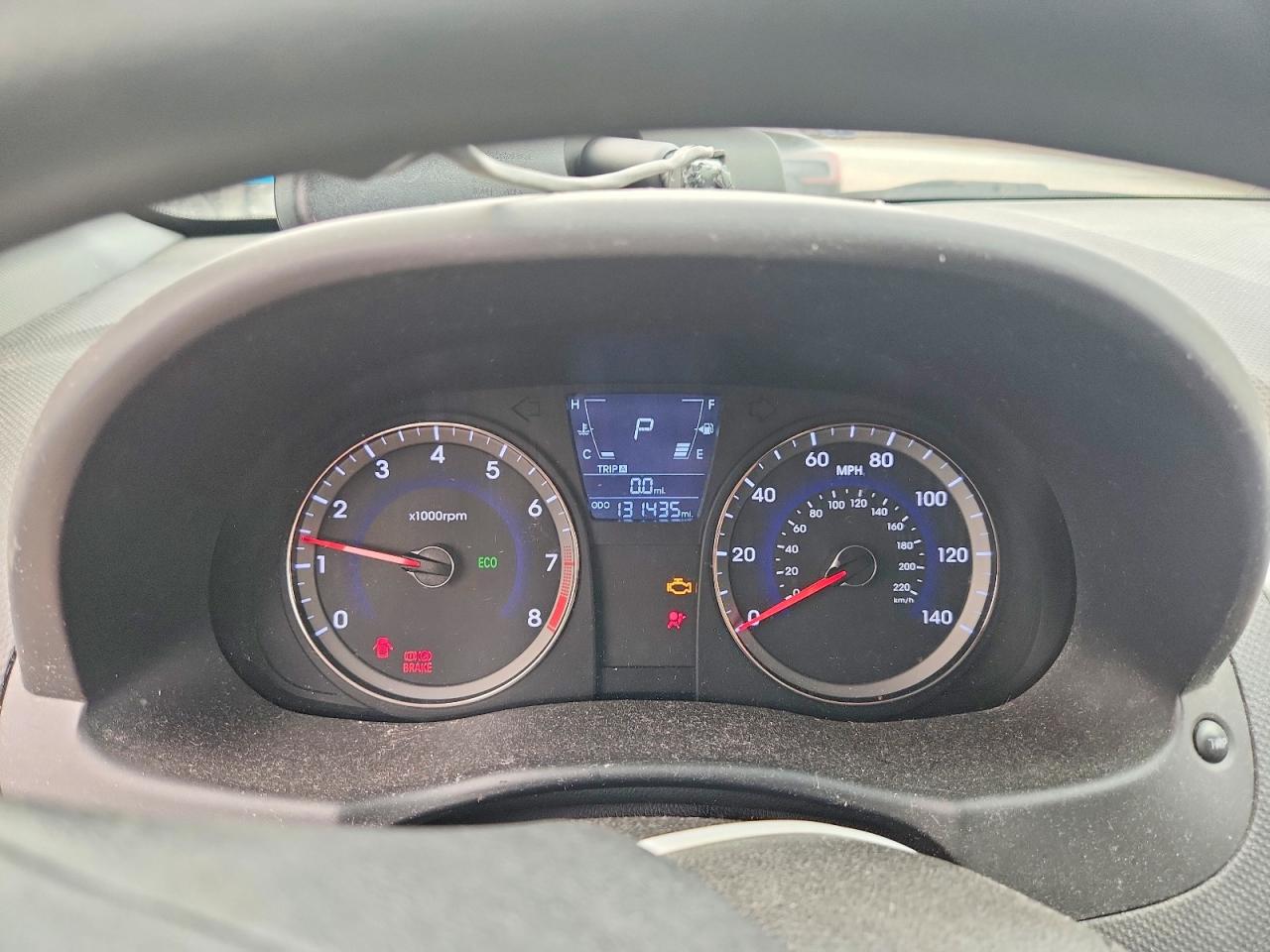 2012 Hyundai Accent Gs Tan vin: KMHCT5AE9CU047161