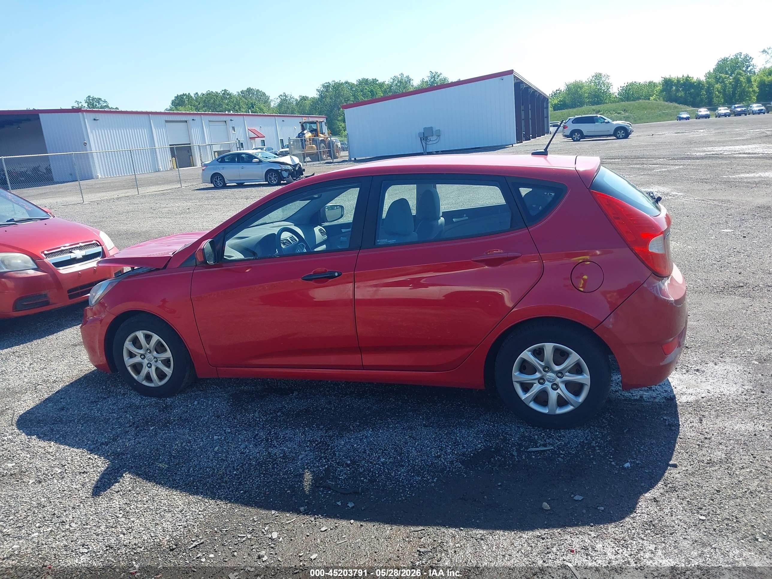 2013 Hyundai Accent Gs Red vin: KMHCT5AE9DU081764