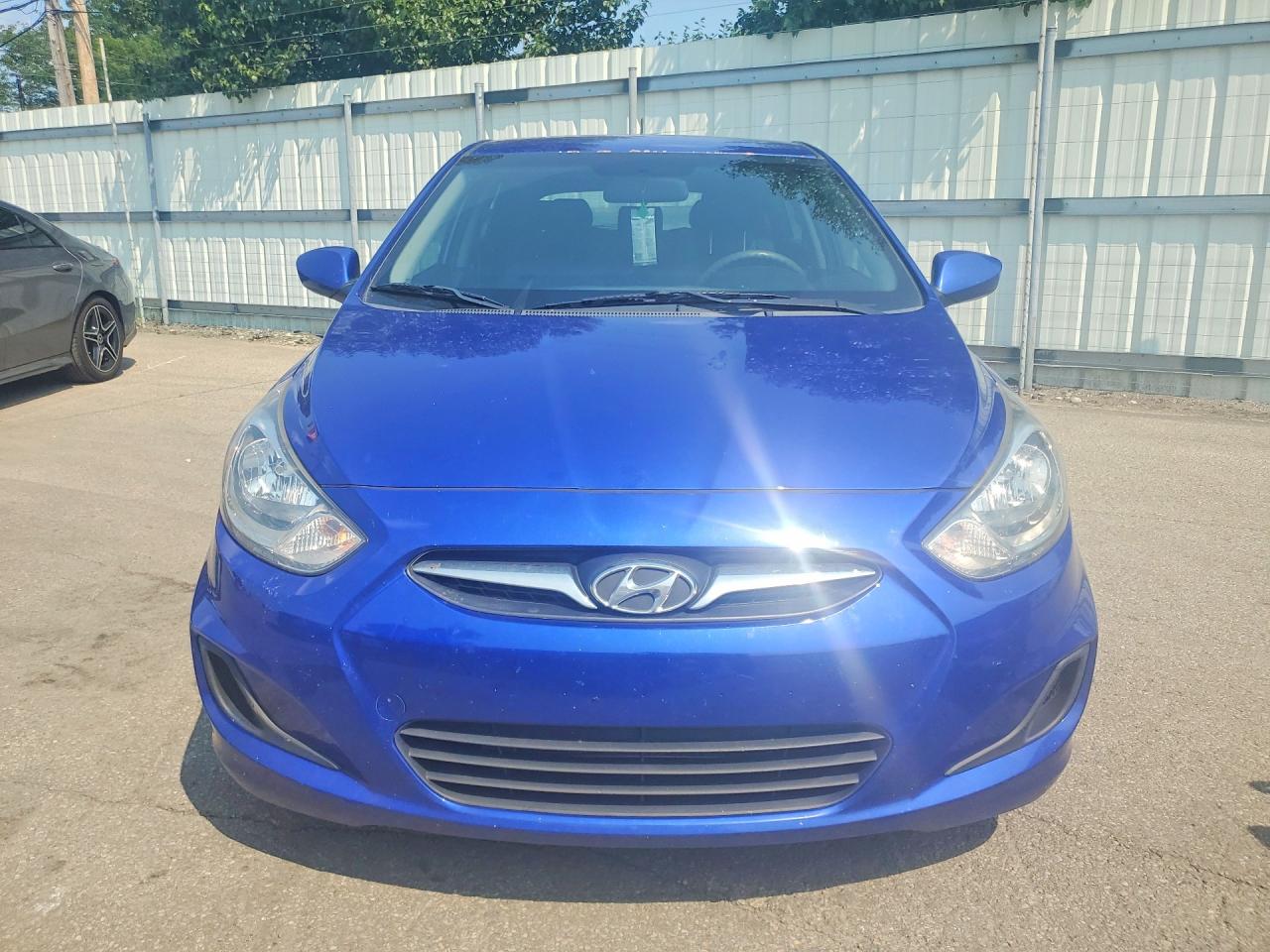 2013 Hyundai Accent Gs Blue vin: KMHCT5AE9DU092926