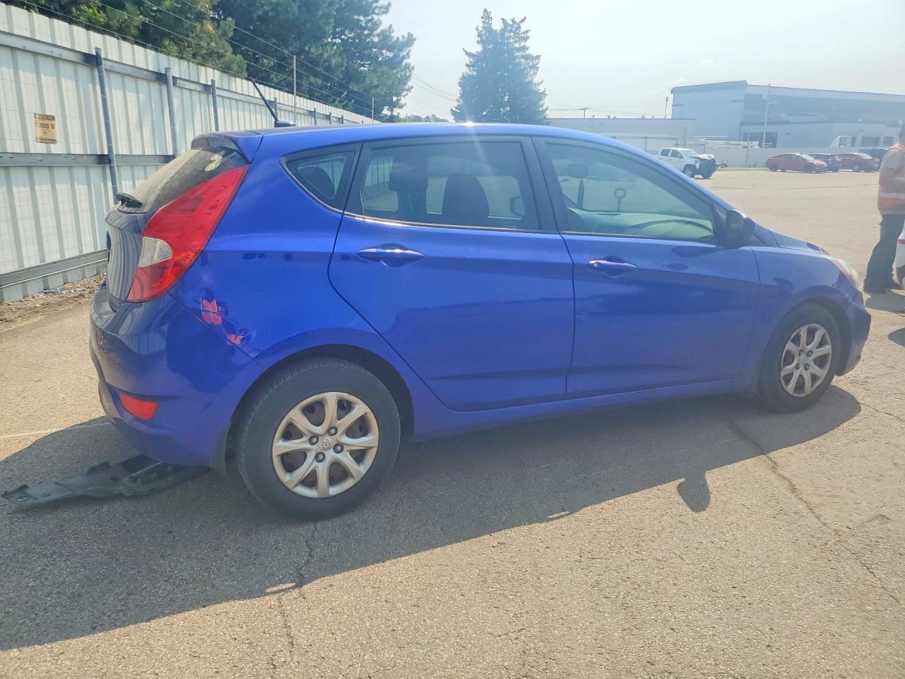 2013 Hyundai Accent Gs Blue vin: KMHCT5AE9DU092926