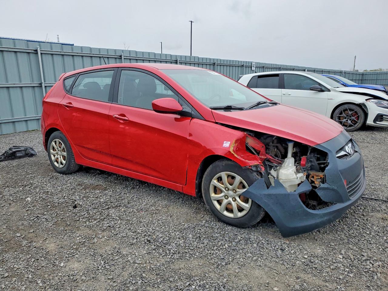 2013 Hyundai Accent Gs Red vin: KMHCT5AE9DU123169