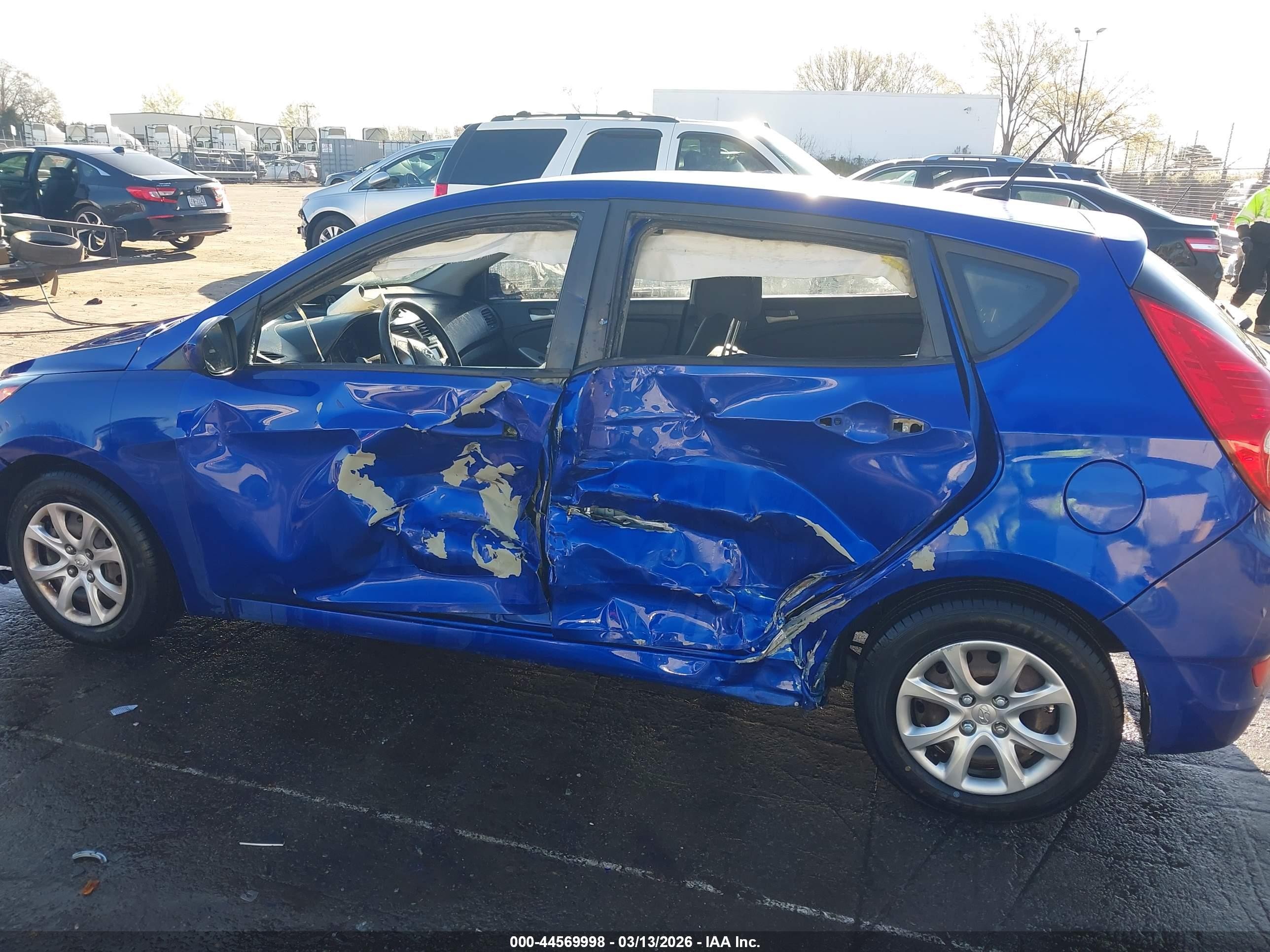 2013 Hyundai Accent Gs Синий vin: KMHCT5AE9DU127500
