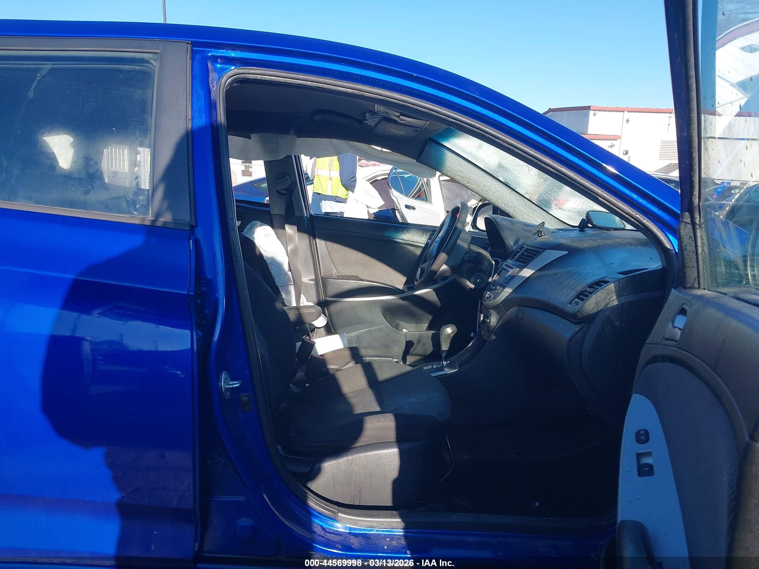 2013 Hyundai Accent Gs Синий vin: KMHCT5AE9DU127500