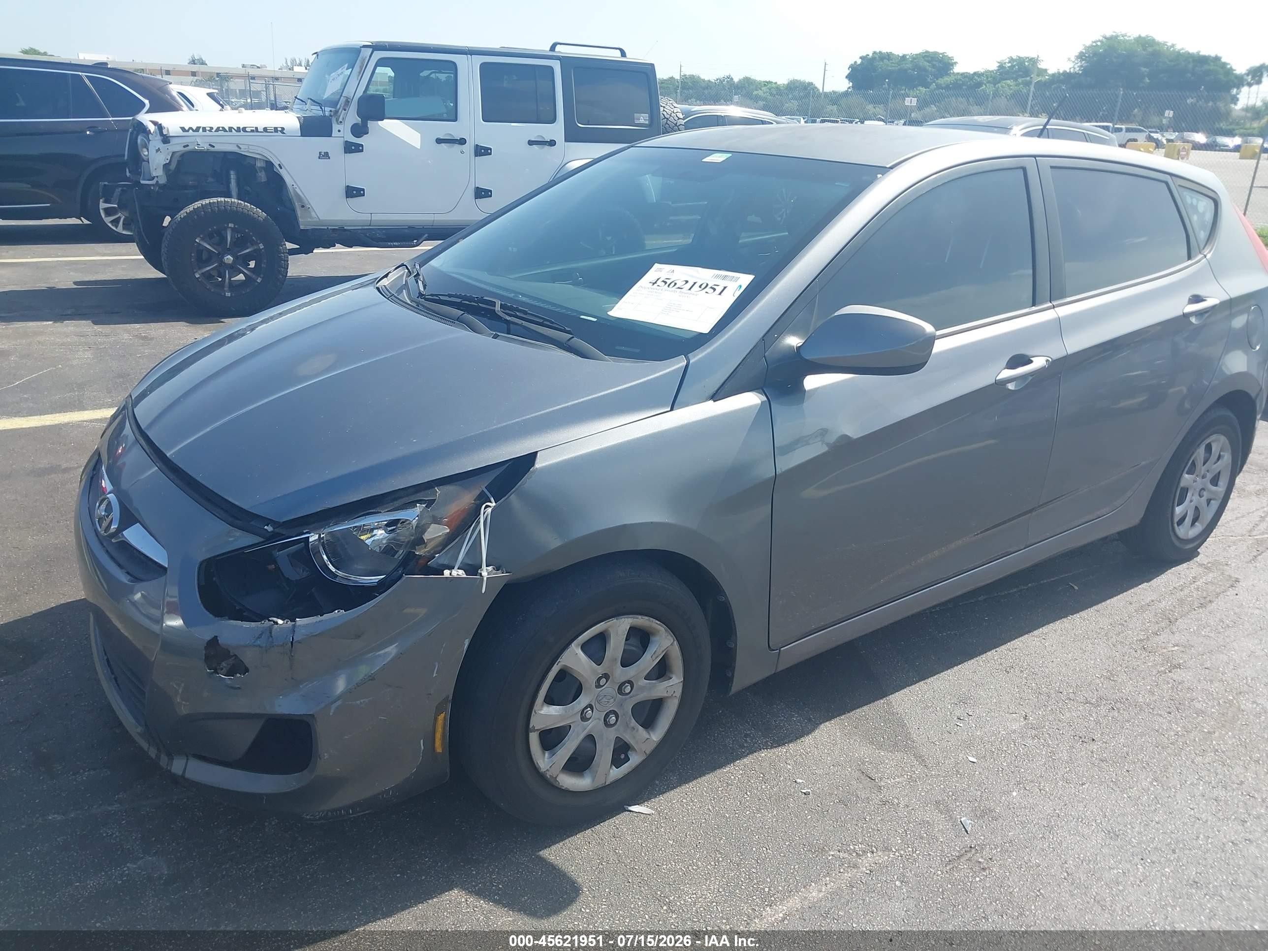 2013 Hyundai Accent Gs Gray vin: KMHCT5AE9DU129103