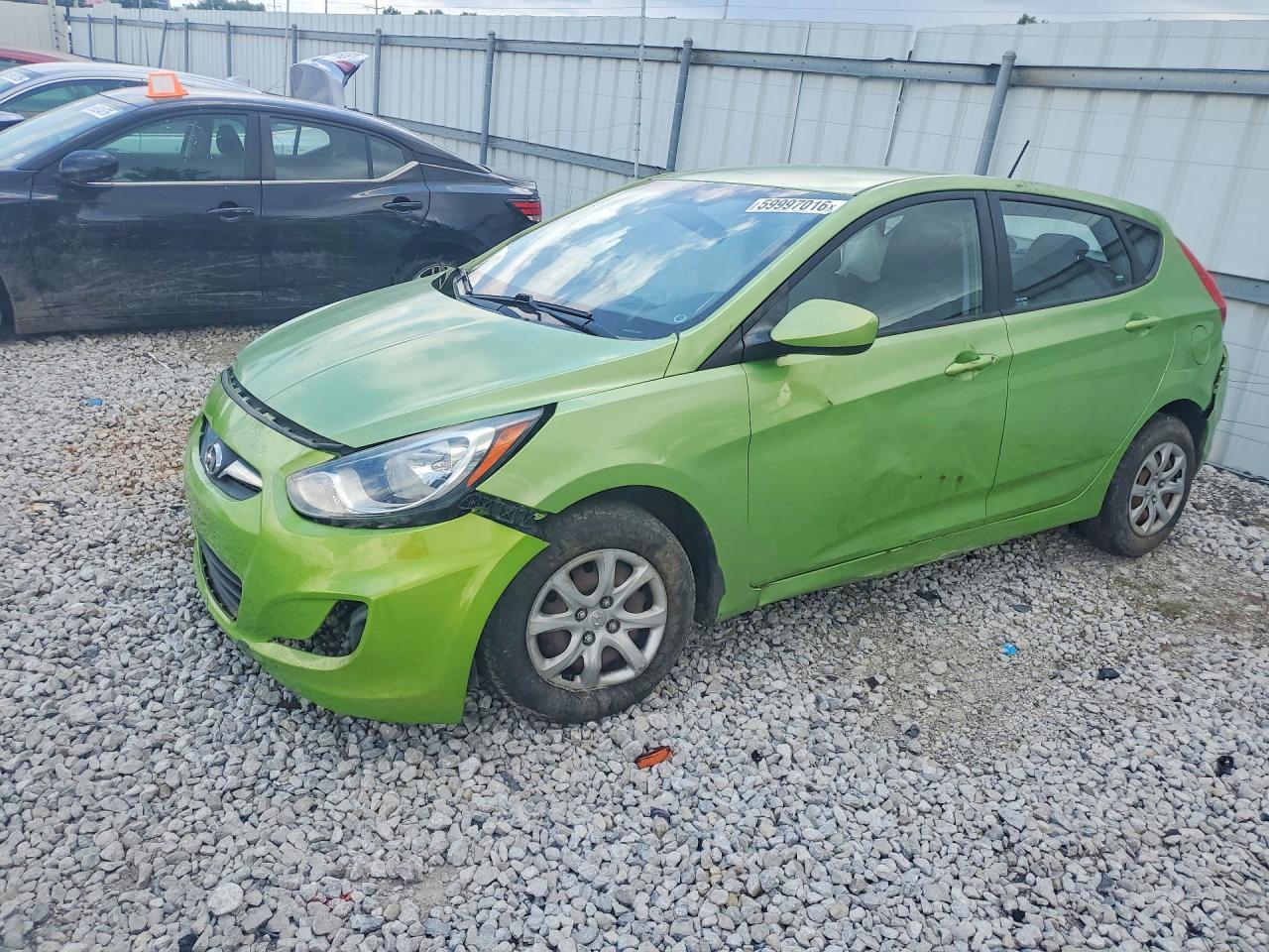 2013 Hyundai Accent Gs Green vin: KMHCT5AE9DU138917