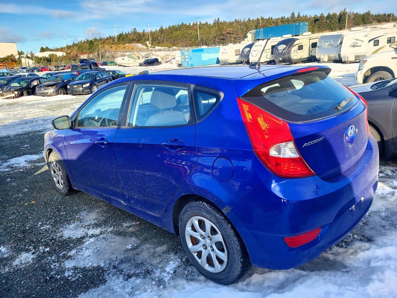 2014 Hyundai Accent Gls Blue vin: KMHCT5AE9EU184992