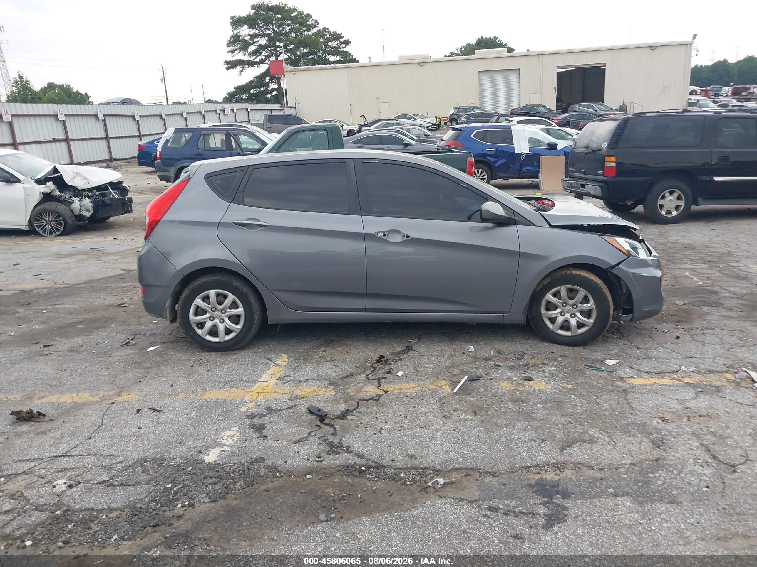 2014 Hyundai Accent Gs Серый vin: KMHCT5AE9EU194132