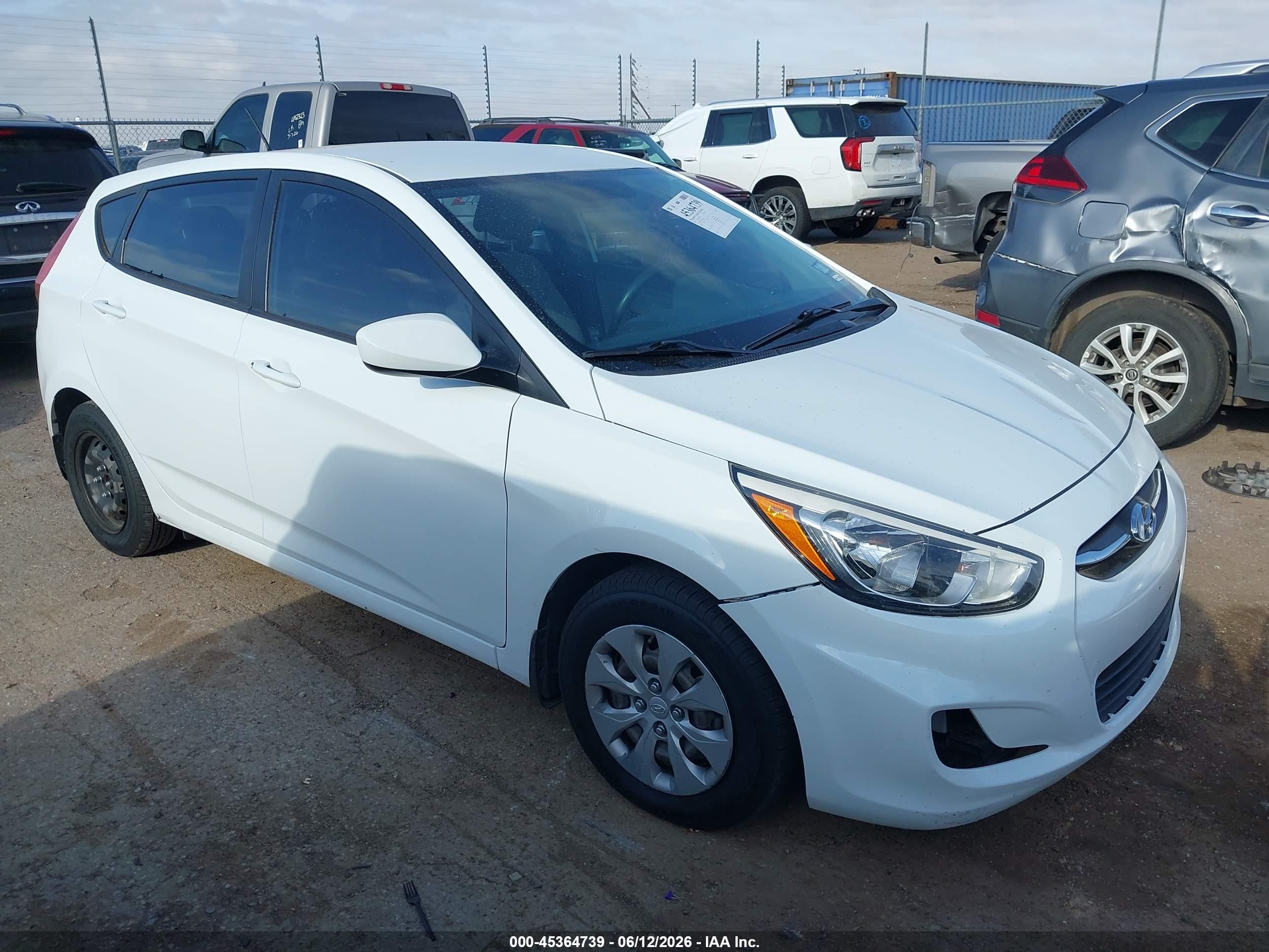 2015 Hyundai Accent Gs Белый vin: KMHCT5AE9FU201467