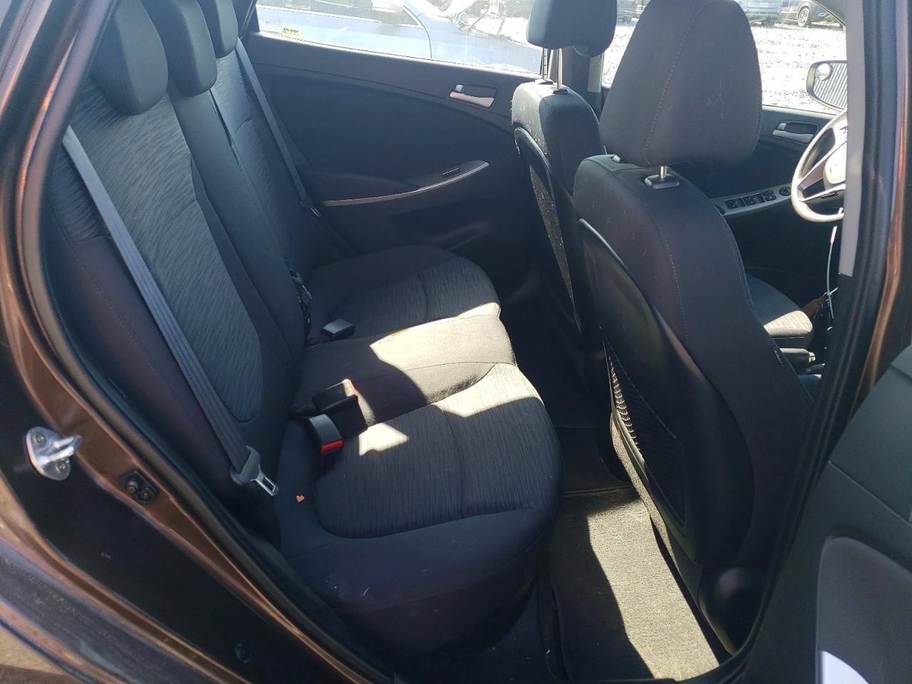 2015 Hyundai Accent Gs Brown vin: KMHCT5AE9FU223498