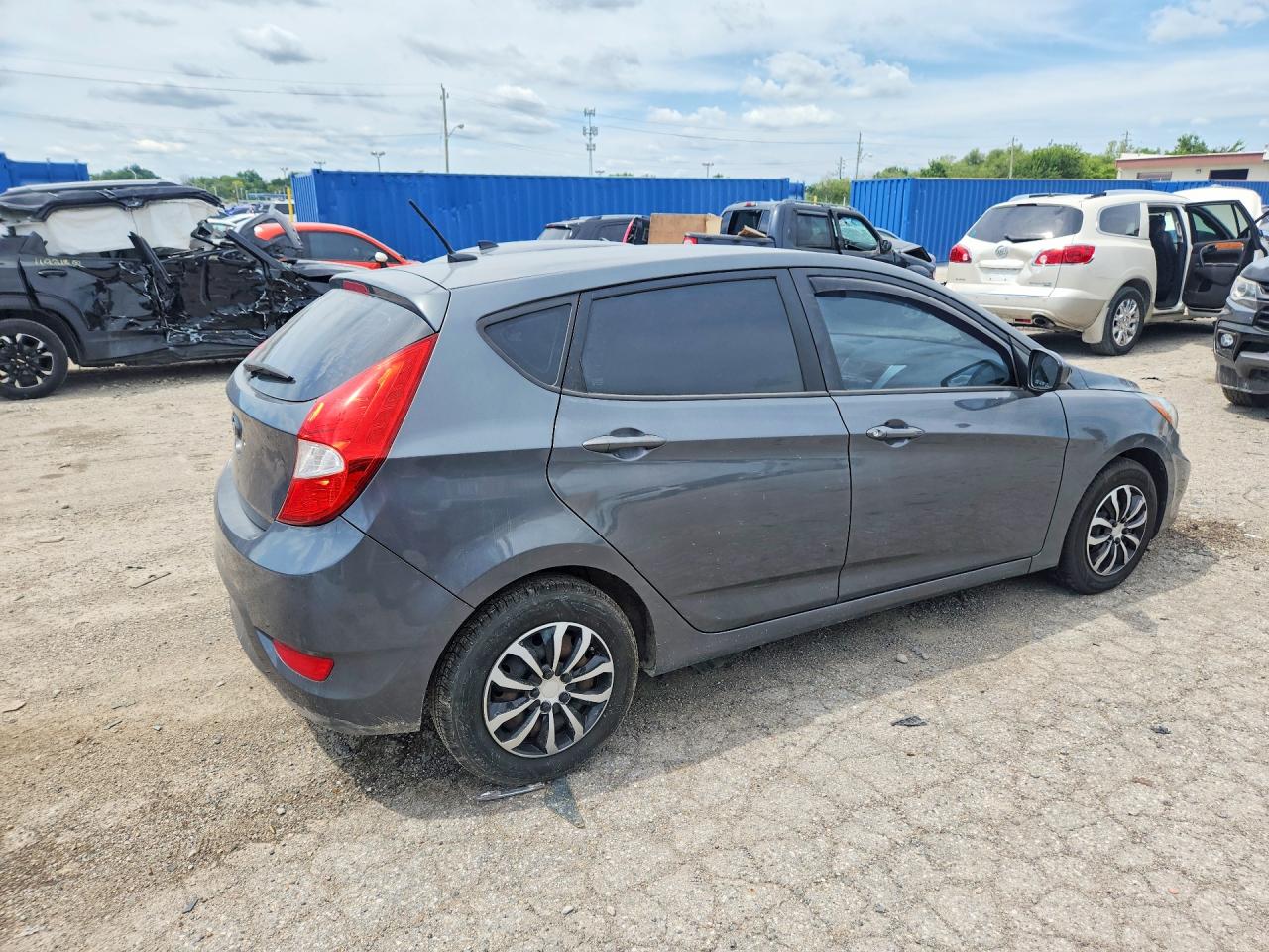 2013 Hyundai Accent Gray vin: KMHCT5AEXDU100449