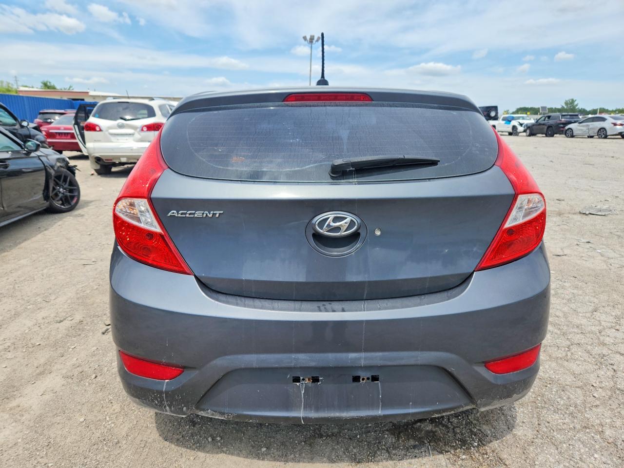 2013 Hyundai Accent Gray vin: KMHCT5AEXDU100449