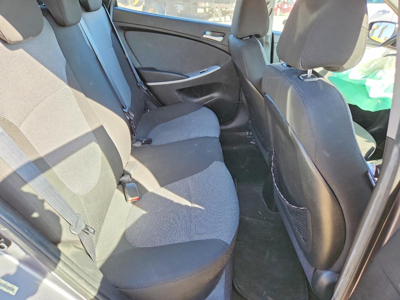2014 Hyundai Accent Gs Silver vin: KMHCT5AEXEU145263