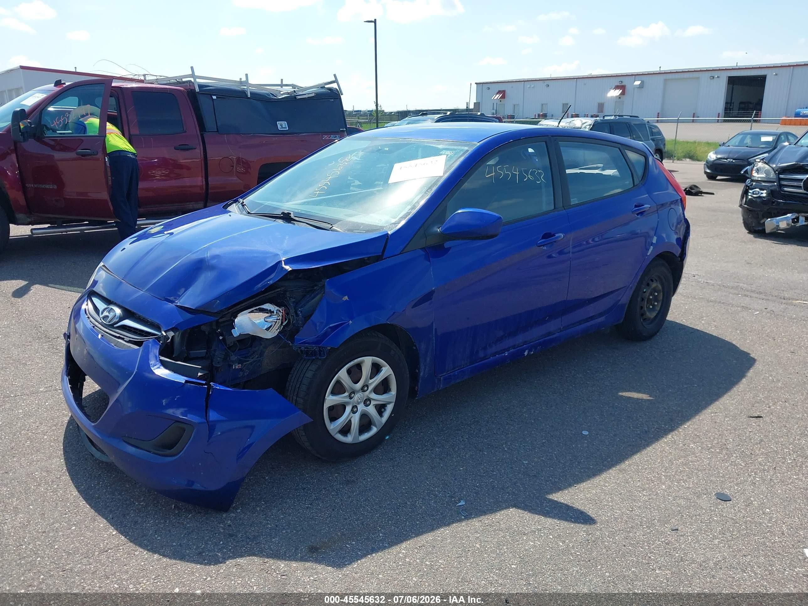 2014 Hyundai Accent Gs Blue vin: KMHCT5AEXEU173046