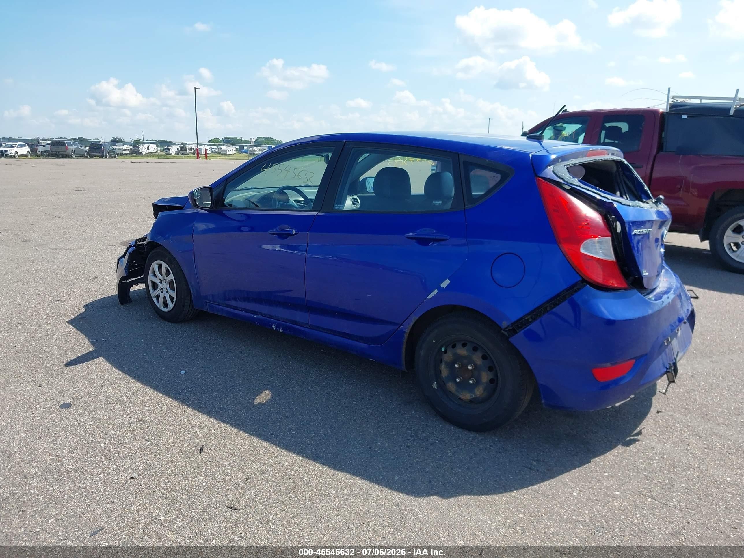 2014 Hyundai Accent Gs Blue vin: KMHCT5AEXEU173046