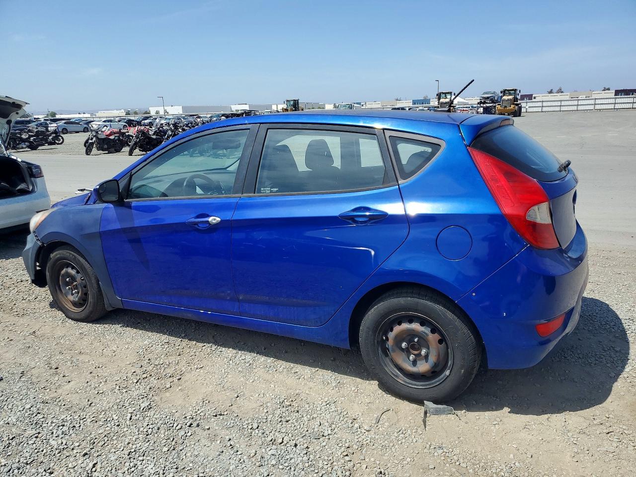 2014 Hyundai Accent Gs Blue vin: KMHCT5AEXEU189831