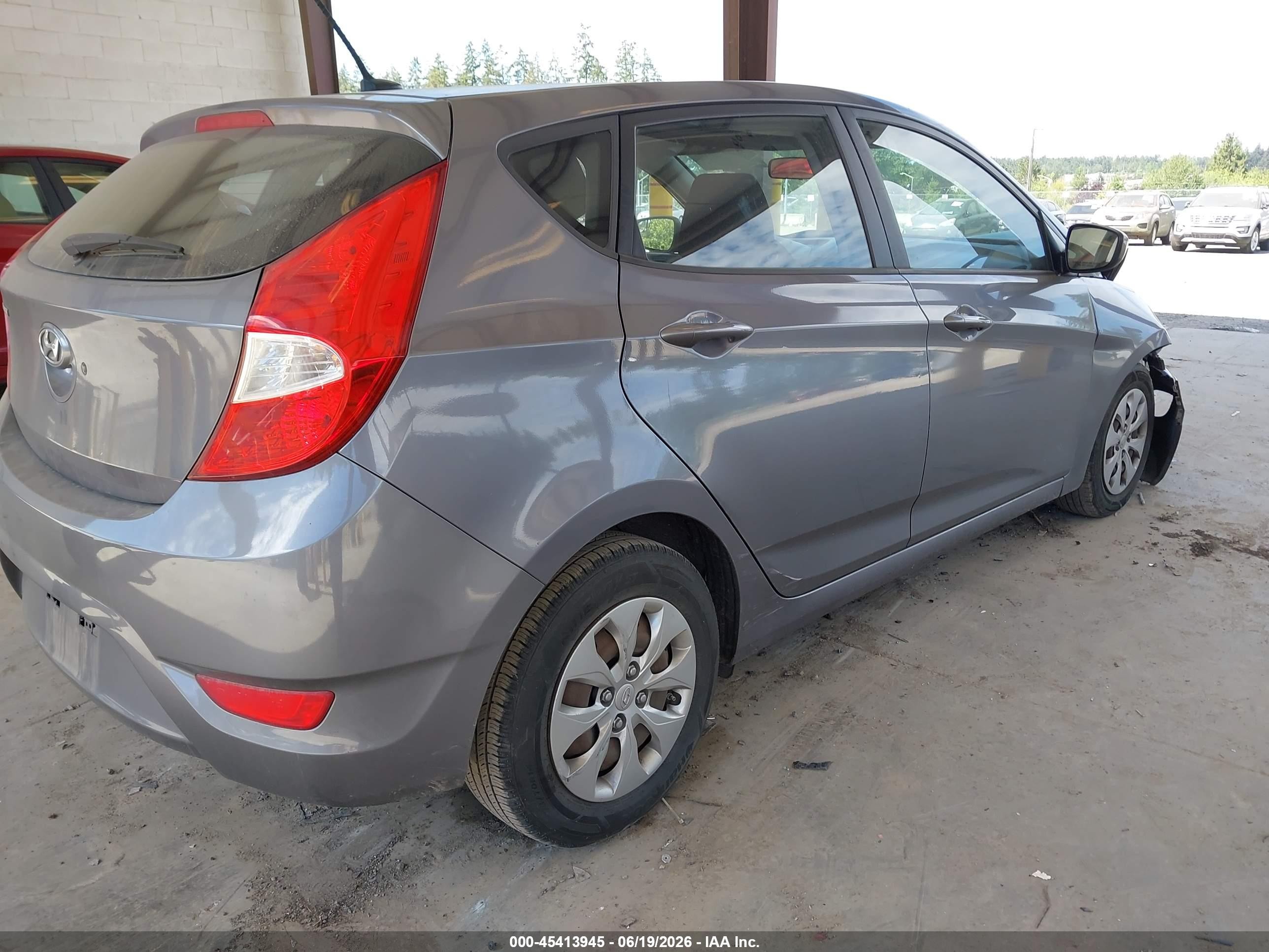2016 Hyundai Accent Se Серебряный vin: KMHCT5AEXGU255250