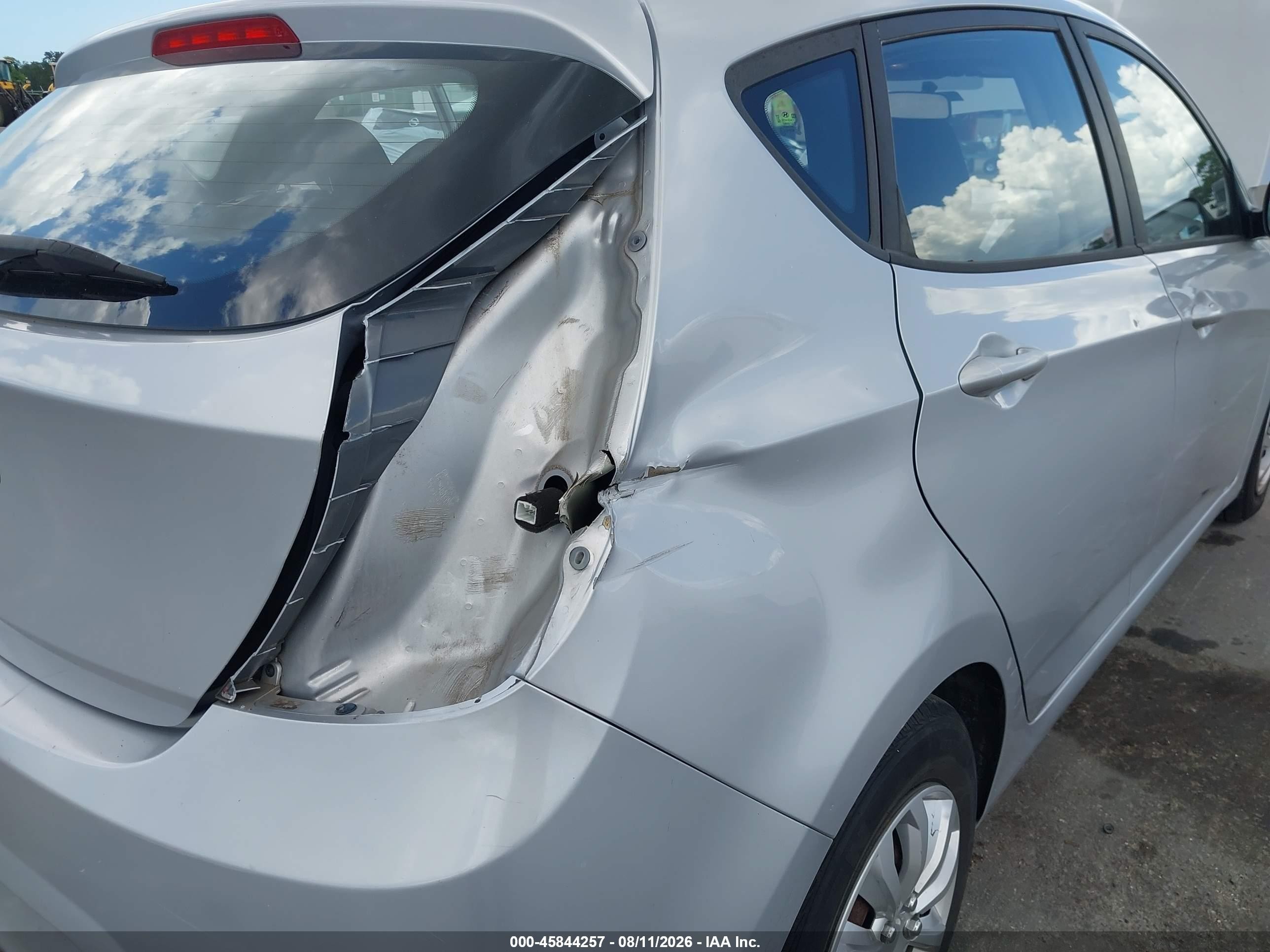 2016 Hyundai Accent Se Silver vin: KMHCT5AEXGU274879