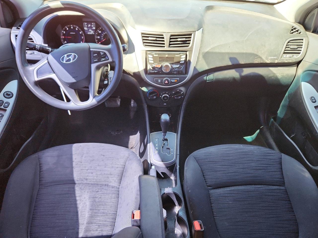 2017 Hyundai Accent Se Оранжевый vin: KMHCT5AEXHU311611