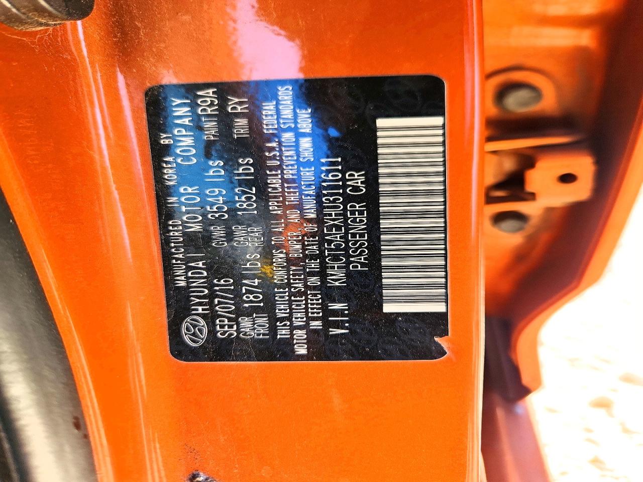 2017 Hyundai Accent Se Оранжевый vin: KMHCT5AEXHU311611