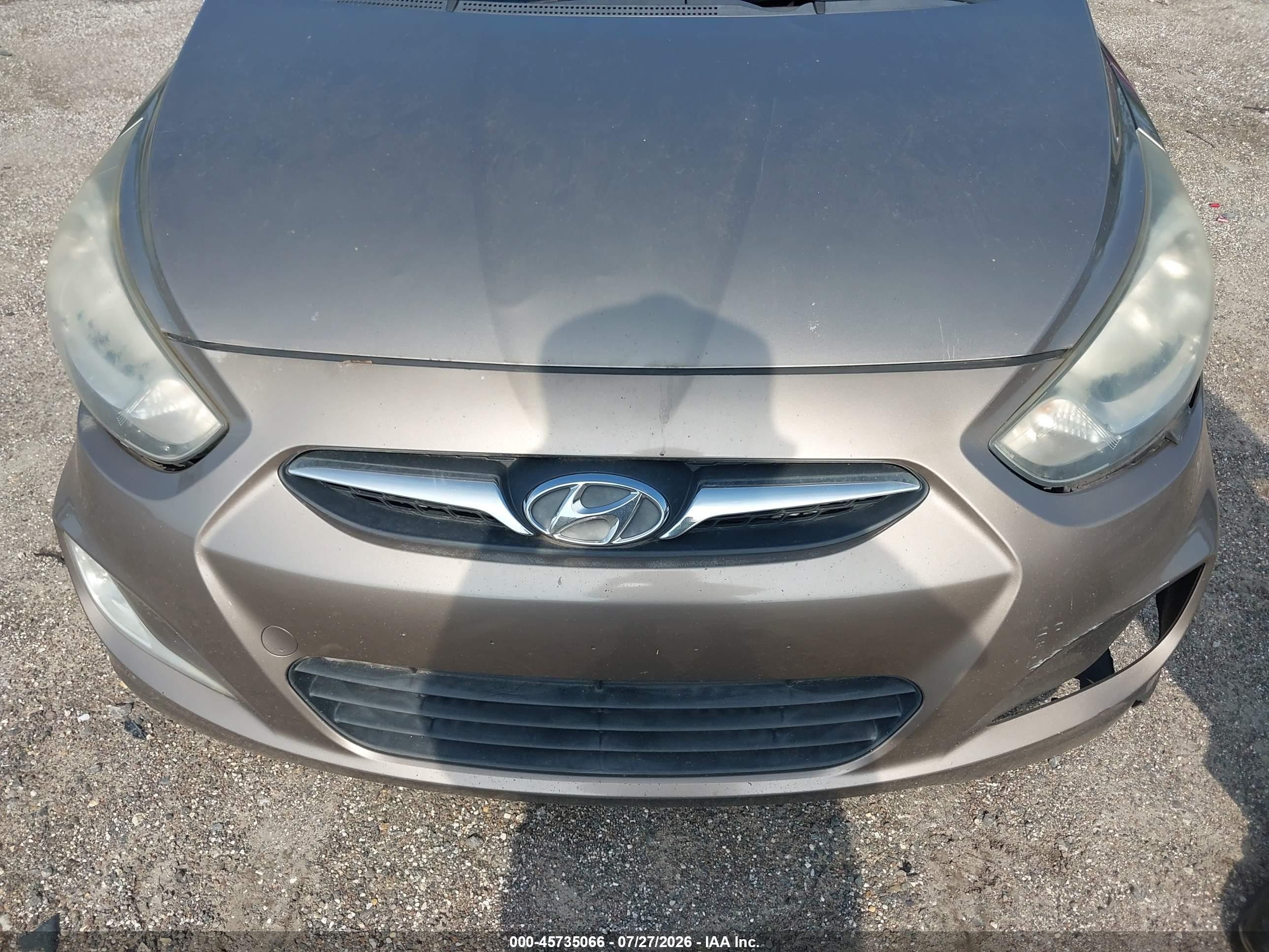 2012 Hyundai Accent Gls Beige vin: KMHCU4AE0CU196453