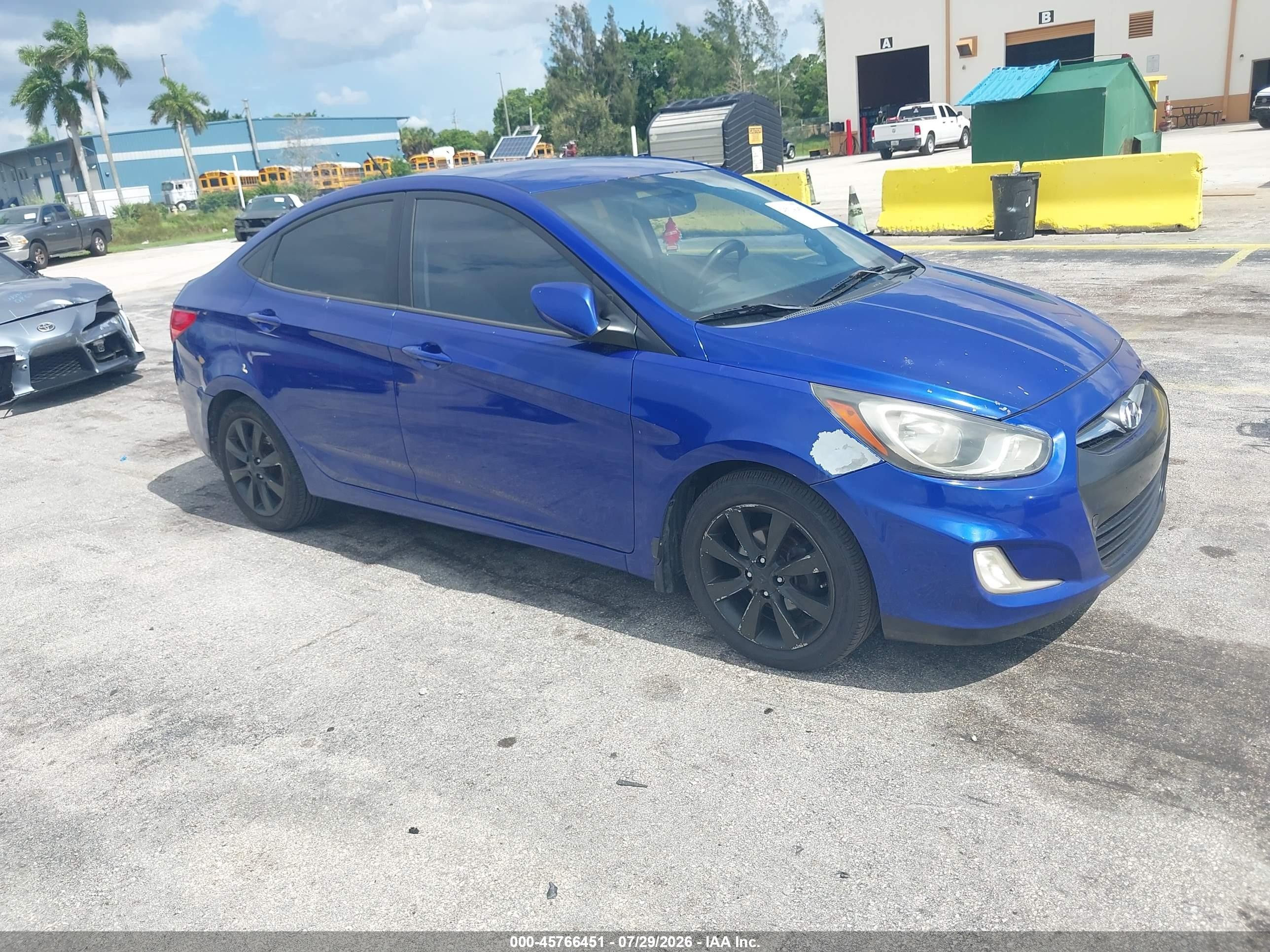2012 Hyundai Accent Gls Blue vin: KMHCU4AE0CU247644