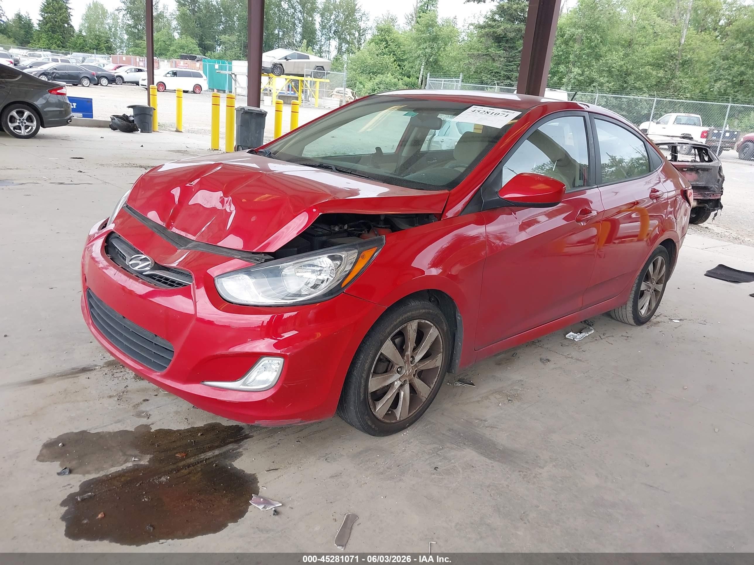 2013 Hyundai Accent Gls Red vin: KMHCU4AE0DU299440