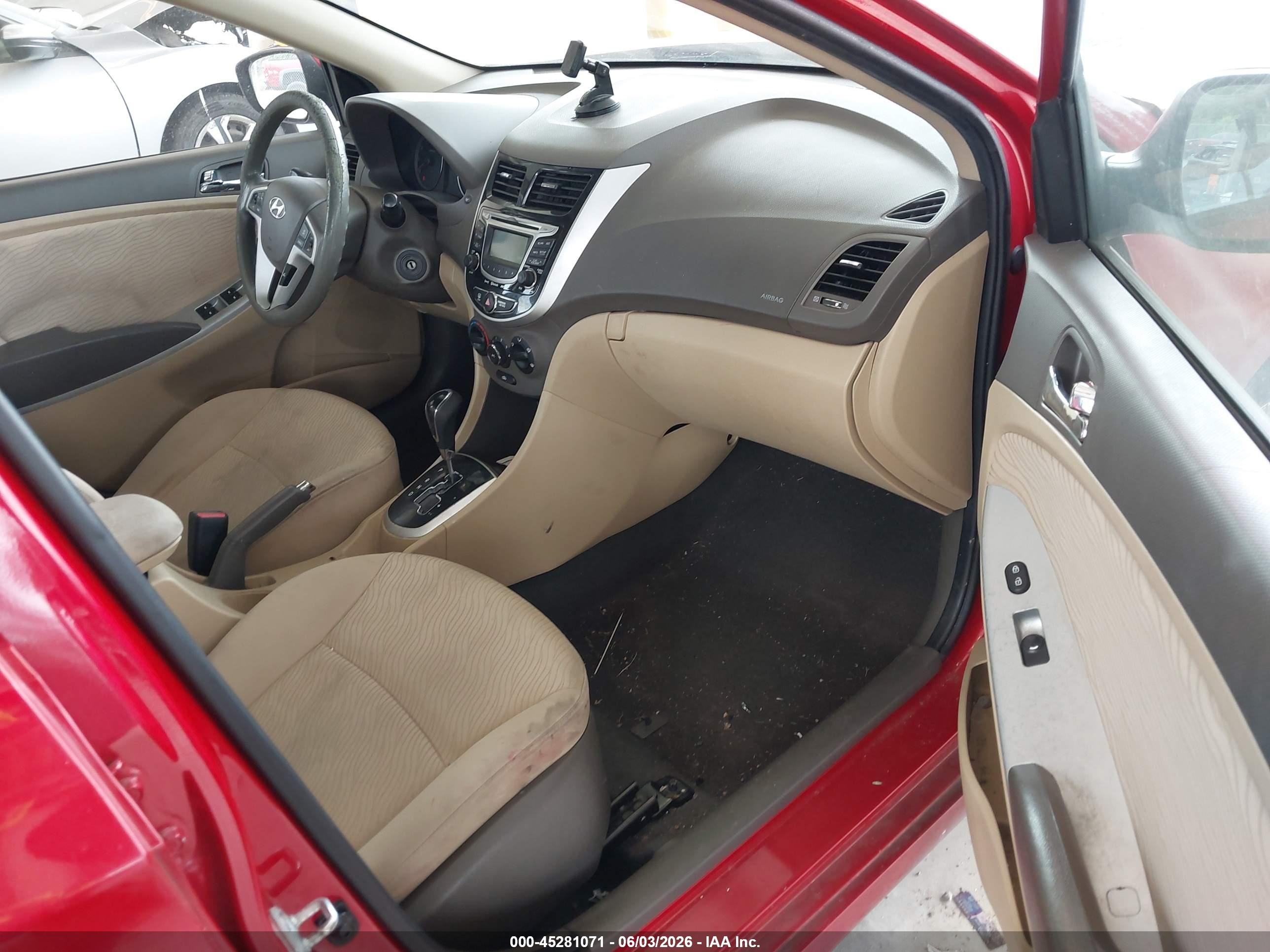 2013 Hyundai Accent Gls Red vin: KMHCU4AE0DU299440