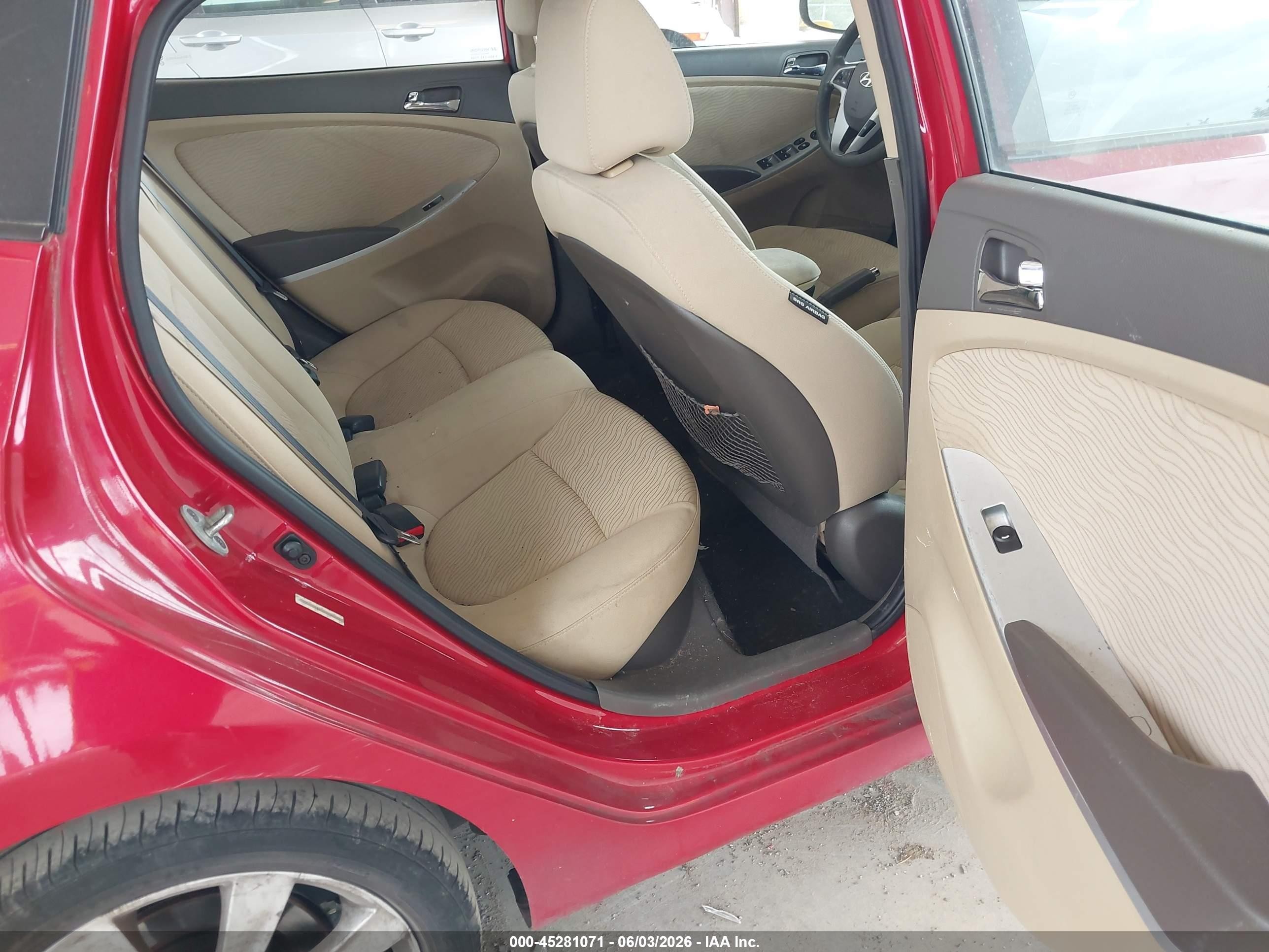 2013 Hyundai Accent Gls Red vin: KMHCU4AE0DU299440