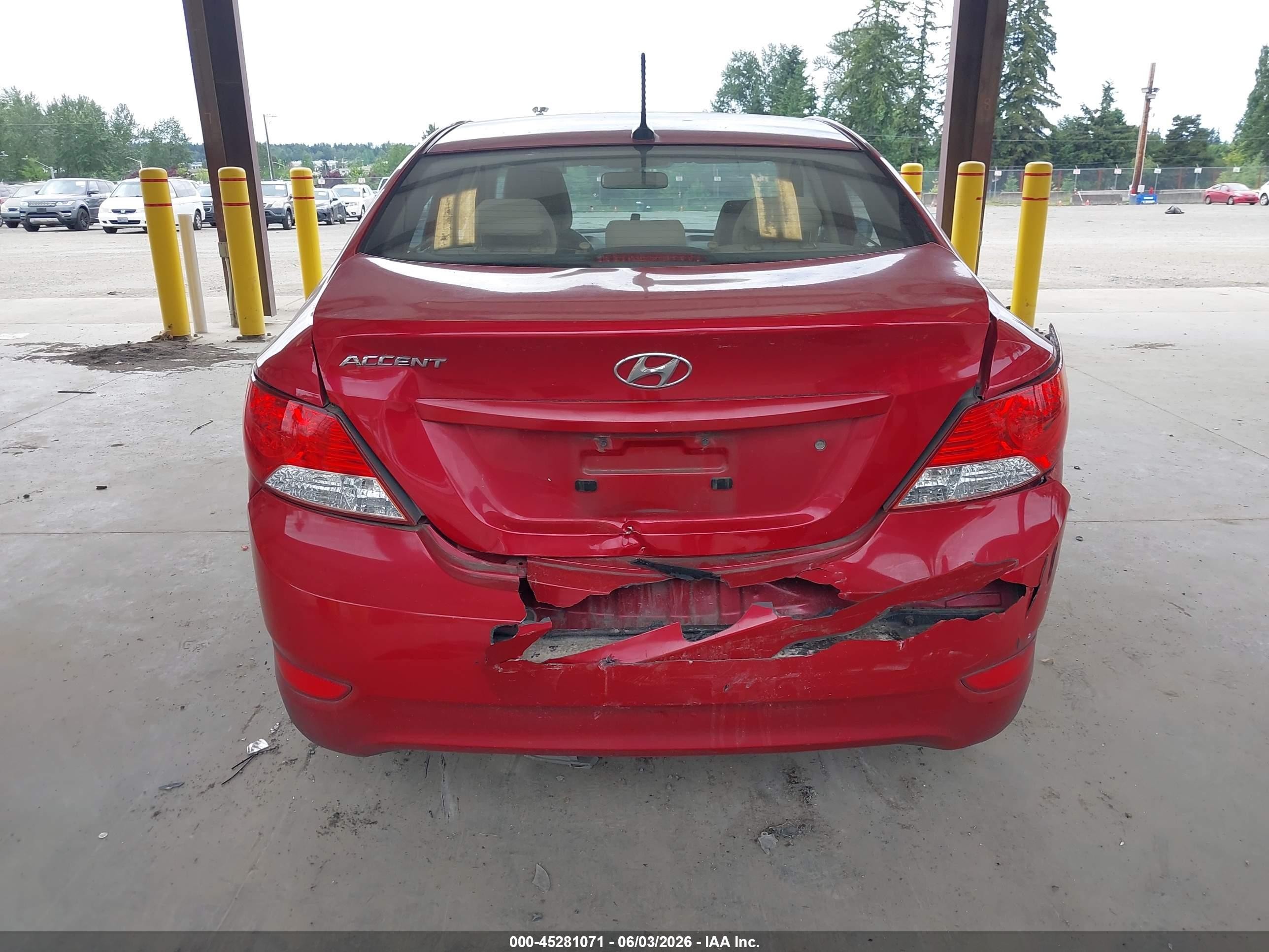 2013 Hyundai Accent Gls Red vin: KMHCU4AE0DU299440