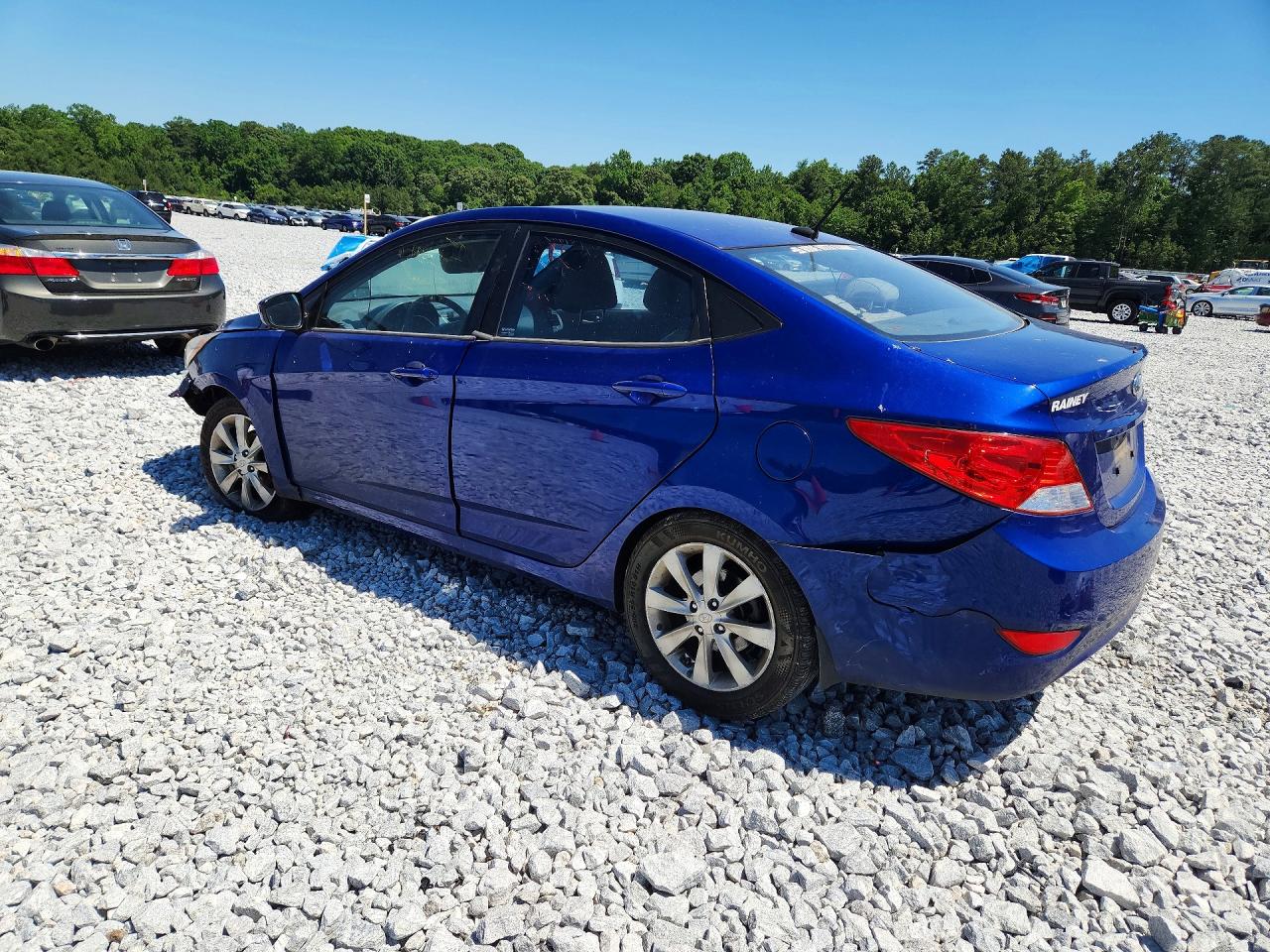 2013 Hyundai Accent Gls Blue vin: KMHCU4AE0DU313255