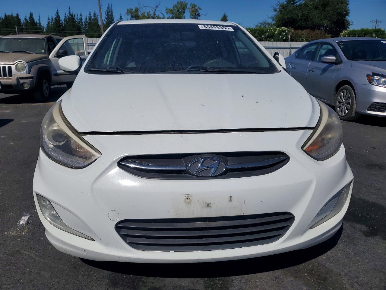 2015 Hyundai Accent Gls White vin: KMHCU4AE0FU923966