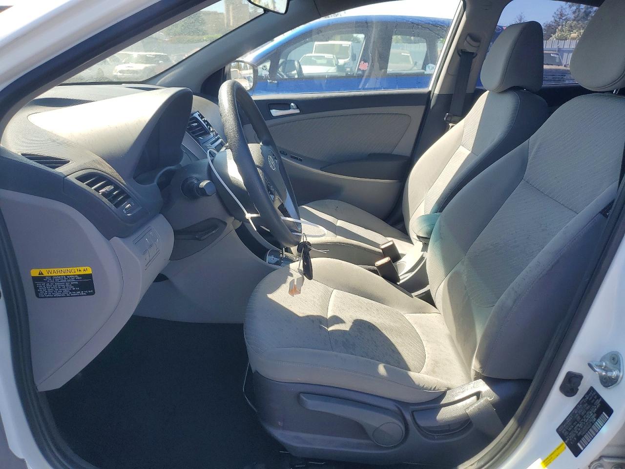2015 Hyundai Accent Gls White vin: KMHCU4AE0FU923966