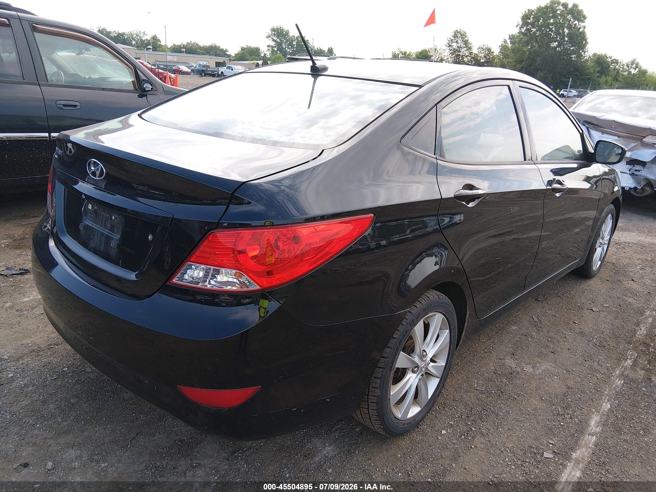 2012 Hyundai Accent Gls Черный vin: KMHCU4AE1CU213258