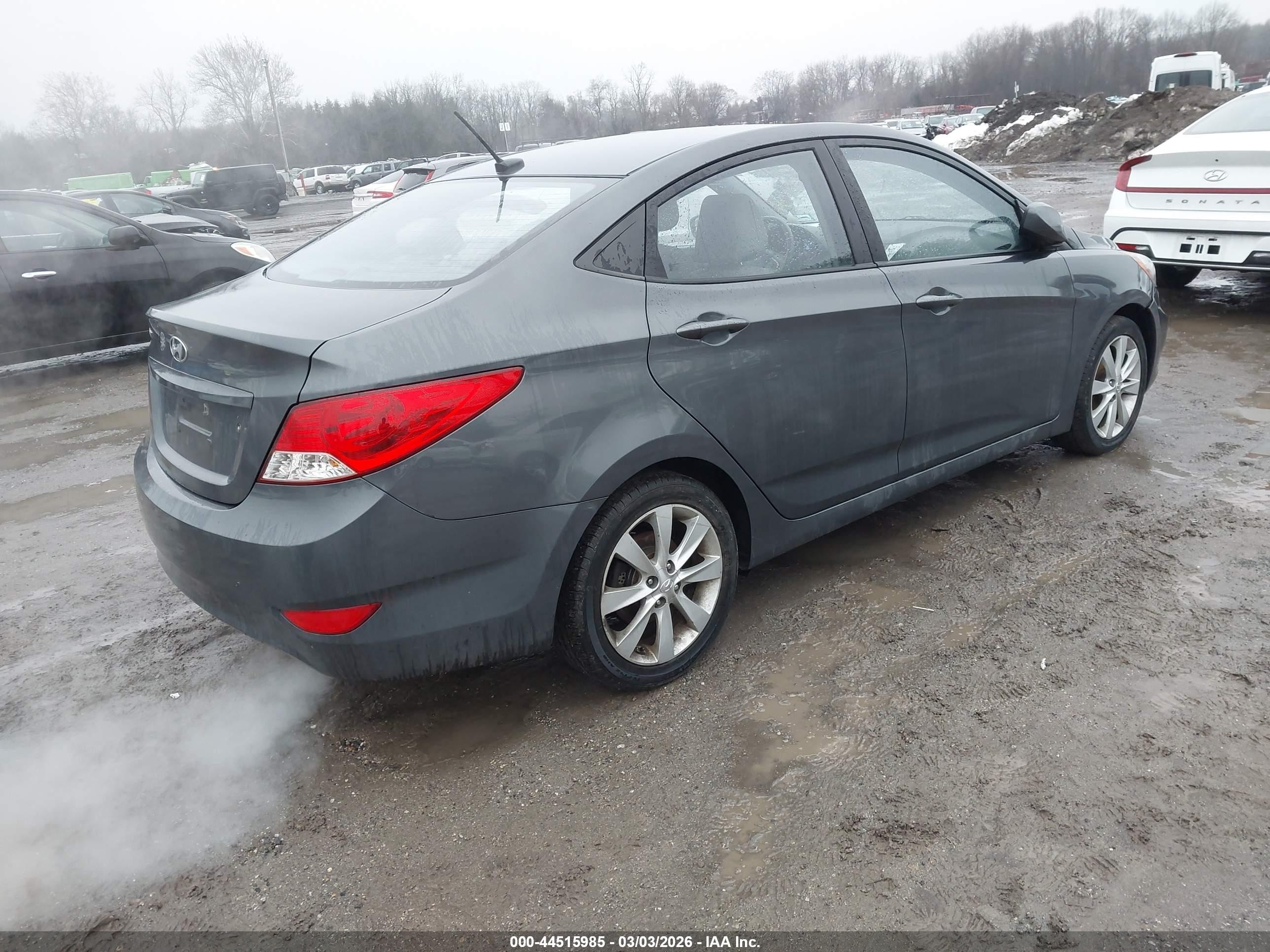 2012 Hyundai Accent Gls Gray vin: KMHCU4AE1CU239228