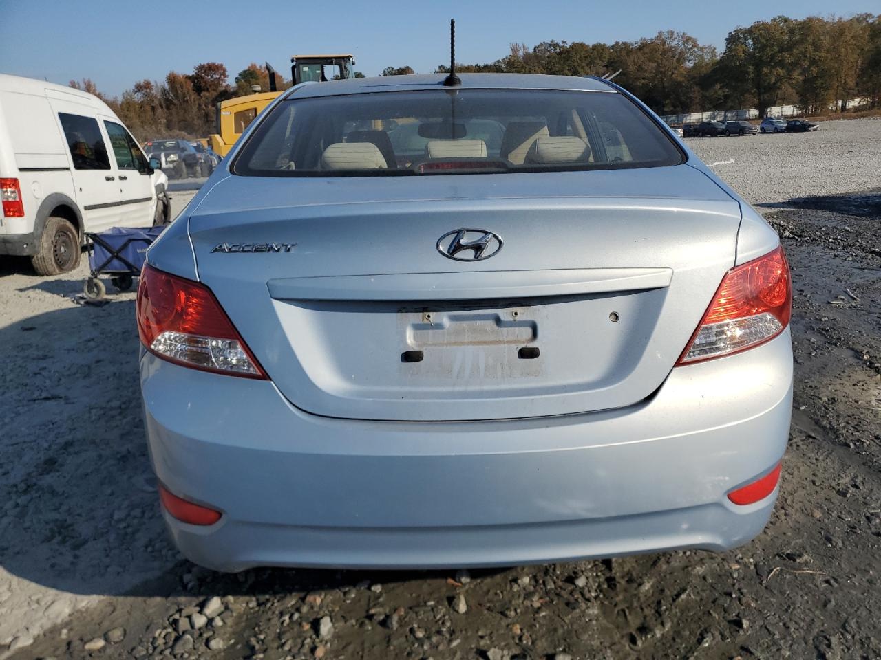 2013 Hyundai Accent Gls Teal vin: KMHCU4AE1DU320313