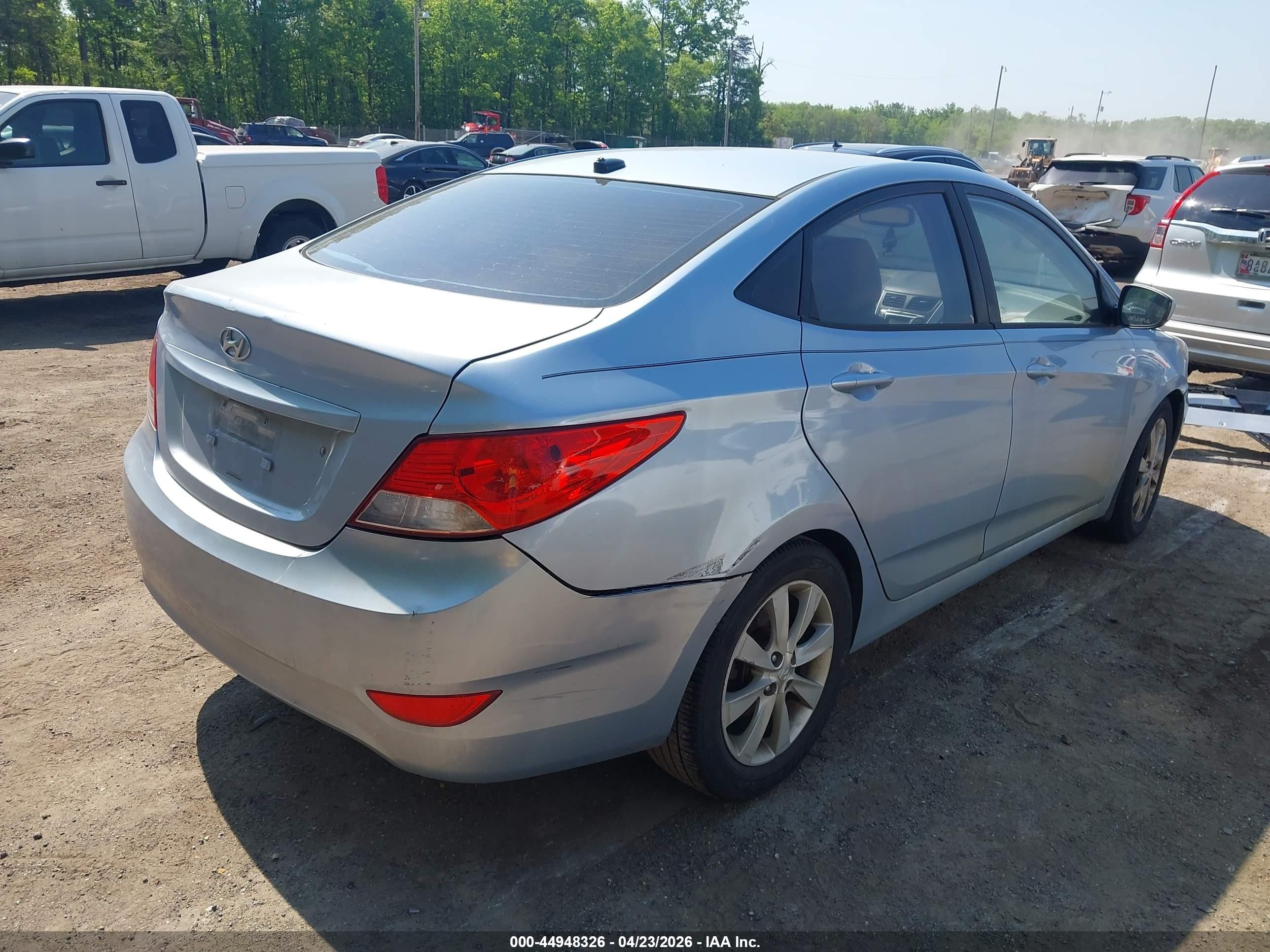 2013 Hyundai Accent Gls Синий vin: KMHCU4AE1DU423070