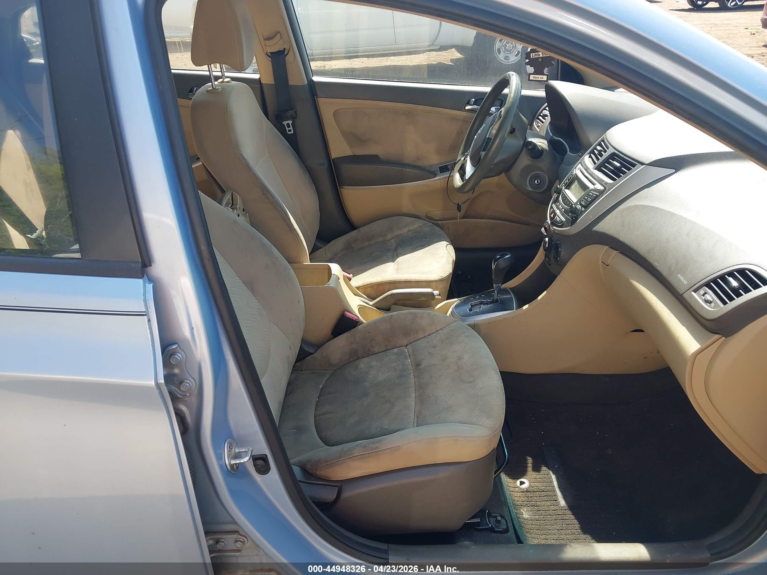 2013 Hyundai Accent Gls Синий vin: KMHCU4AE1DU423070