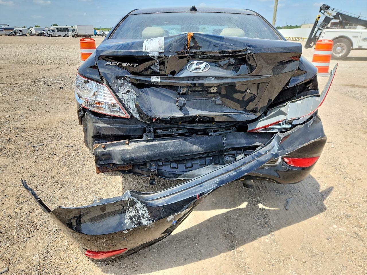 2013 Hyundai Accent Gls Black vin: KMHCU4AE1DU441830