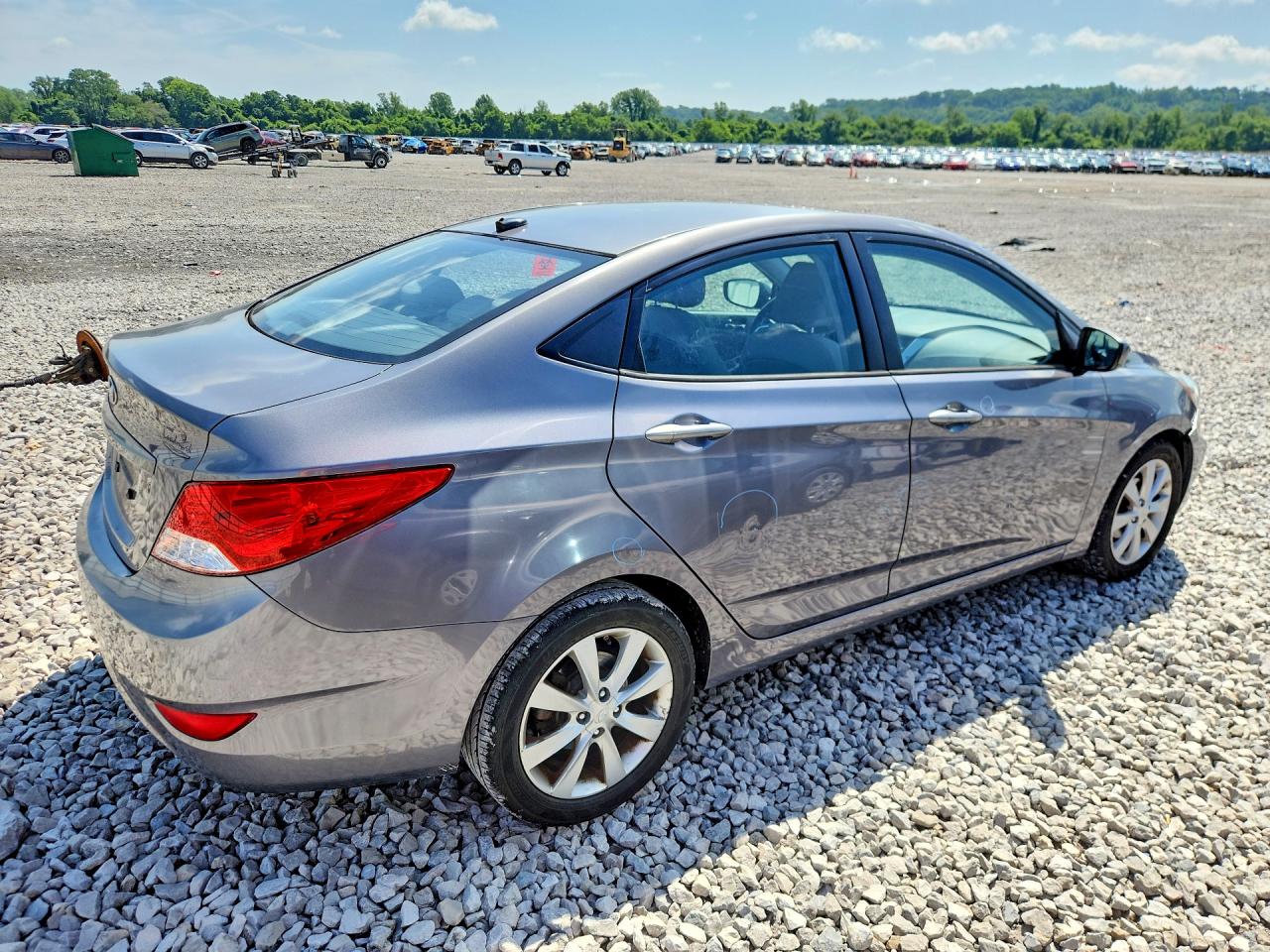 2013 Hyundai Accent Gls Gray vin: KMHCU4AE1DU473323
