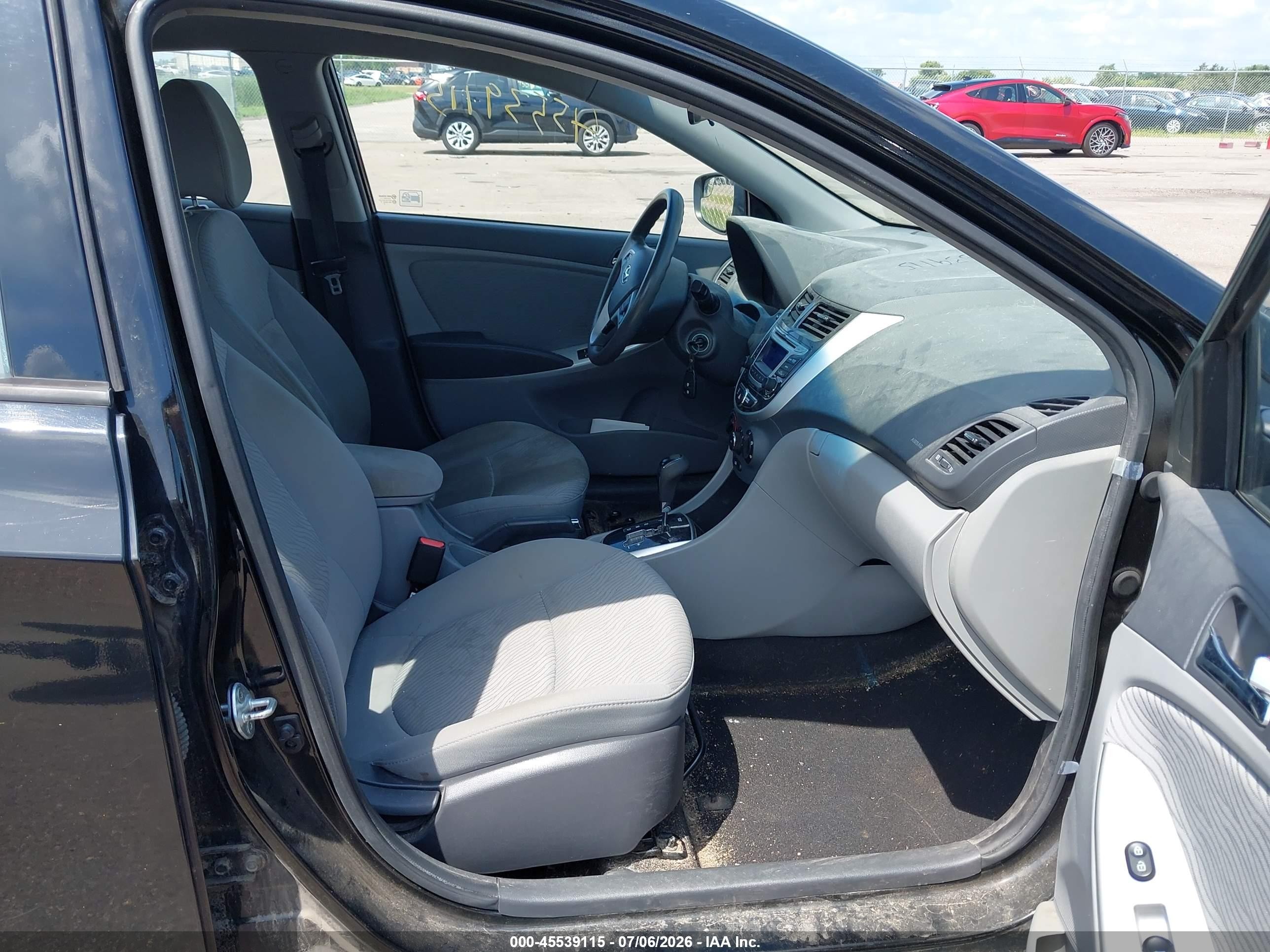 2014 Hyundai Accent Gls Black vin: KMHCU4AE1EU603182