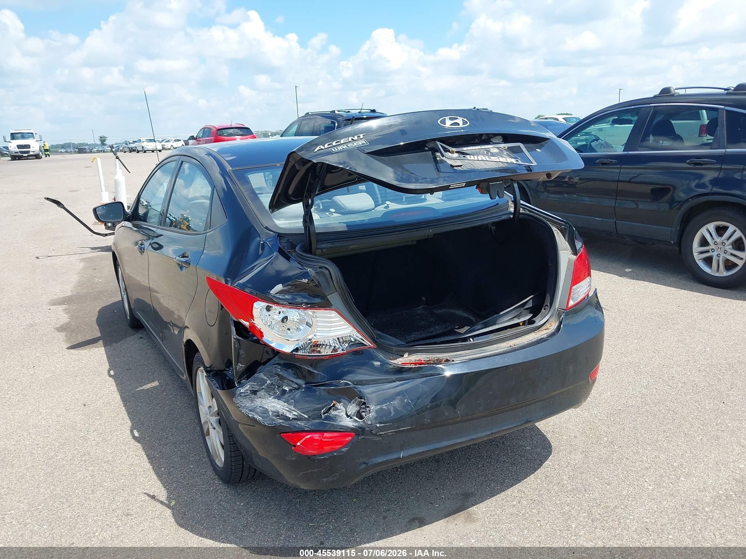 2014 Hyundai Accent Gls Black vin: KMHCU4AE1EU603182
